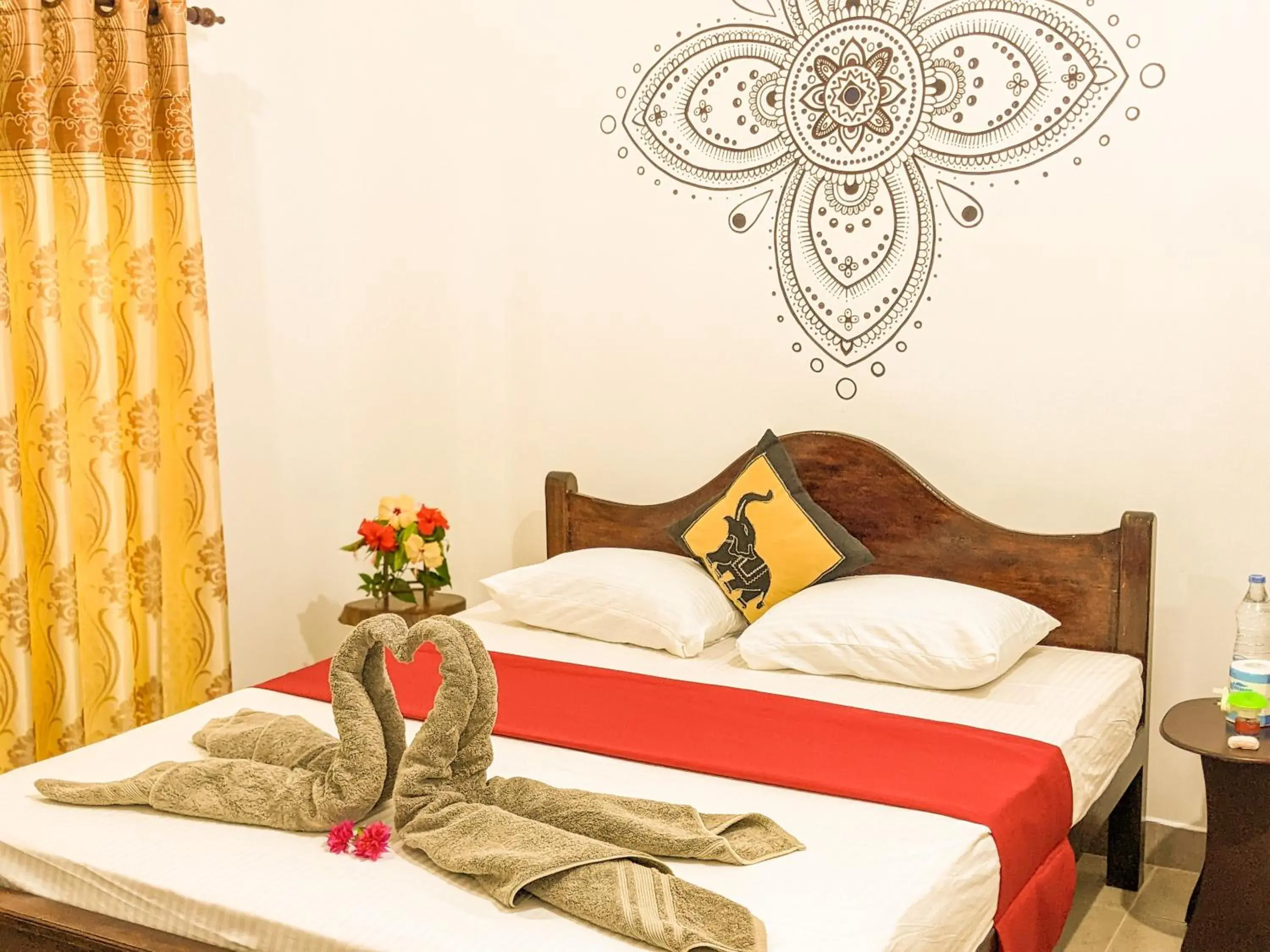 Deluxe Double Room in Sigiri Choona Lodge 'unique sunrise viewpoint' Deluxe Double Room in Sigiri Choona Lodge 'unique sunrise viewpoint'