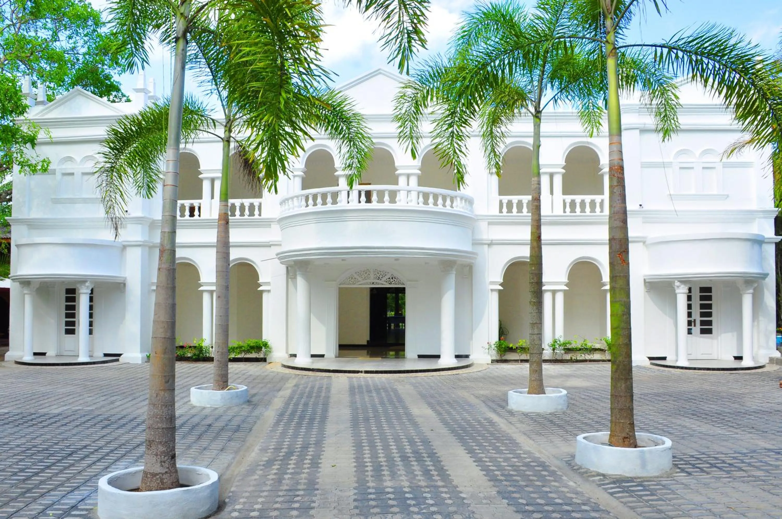 Street view in Bougain Villa