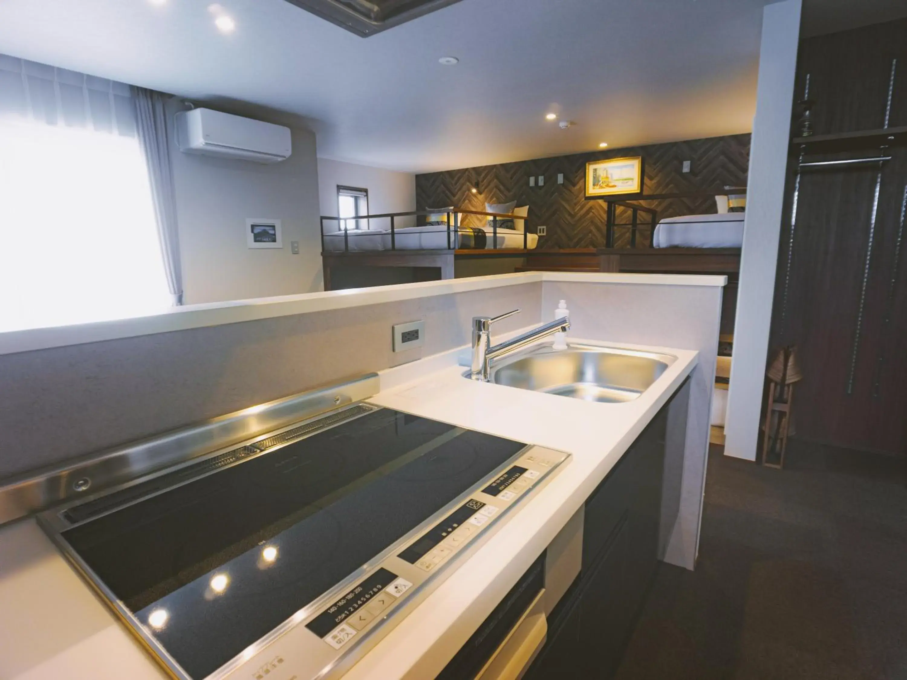 Photo of the whole room in GRAND BASE Hakata Bay Photo of the whole room in GRAND BASE Hakata Bay