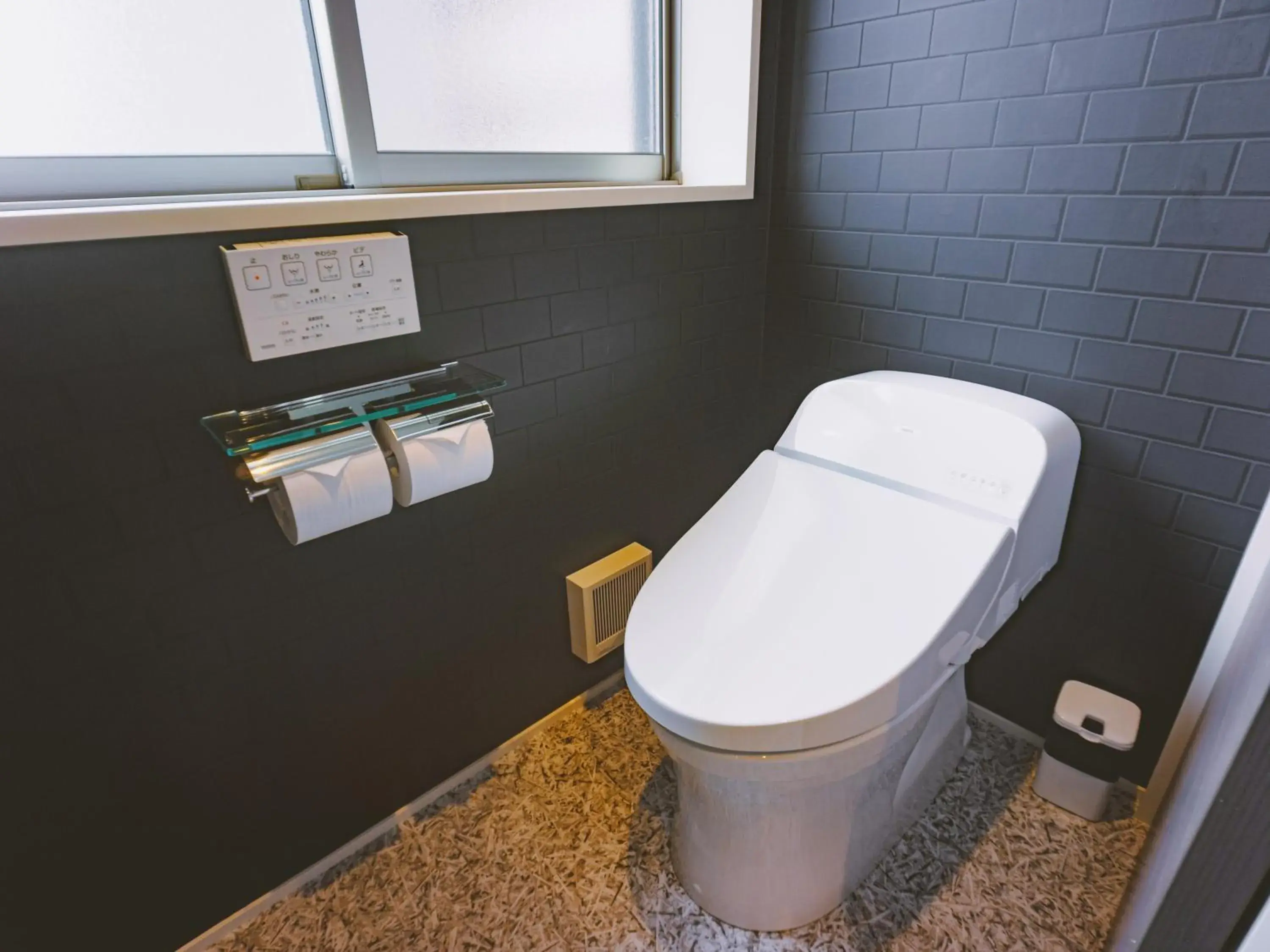 Photo of the whole room in GRAND BASE Hakata Bay Photo of the whole room in GRAND BASE Hakata Bay