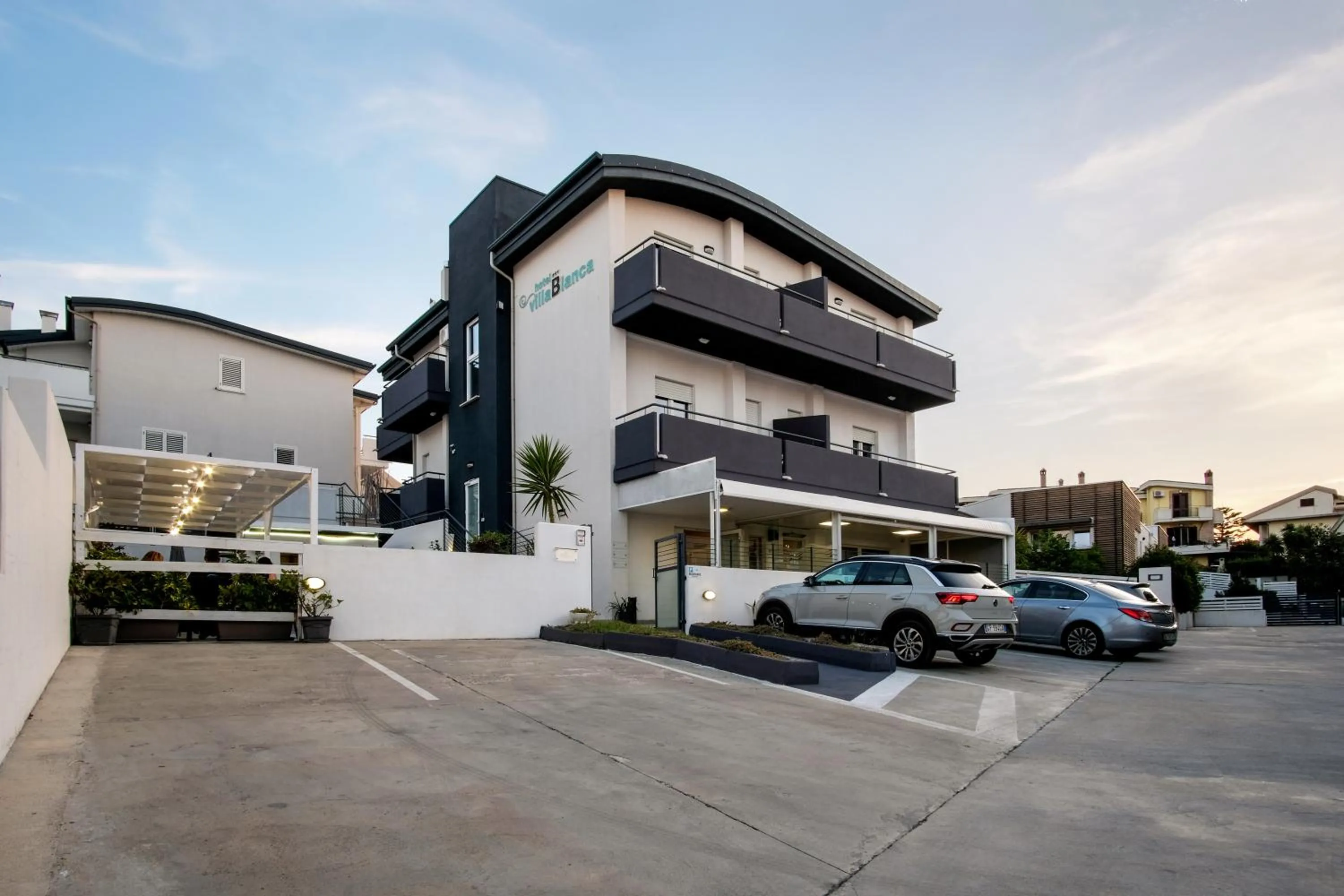 Property building in Hotel Villa Bianca