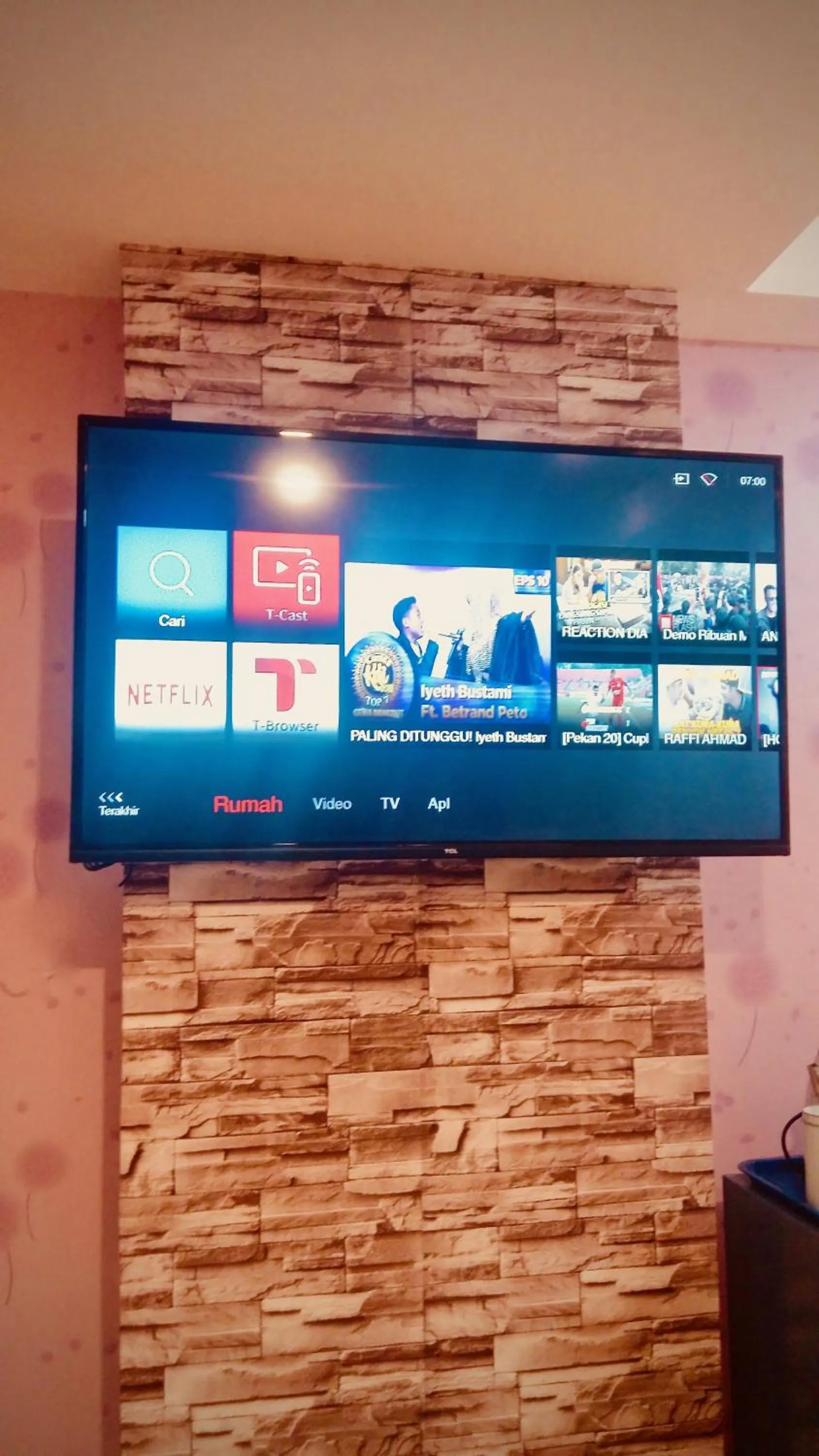 TV and multimedia in Apartment Grand Asia Afrika SKYEN