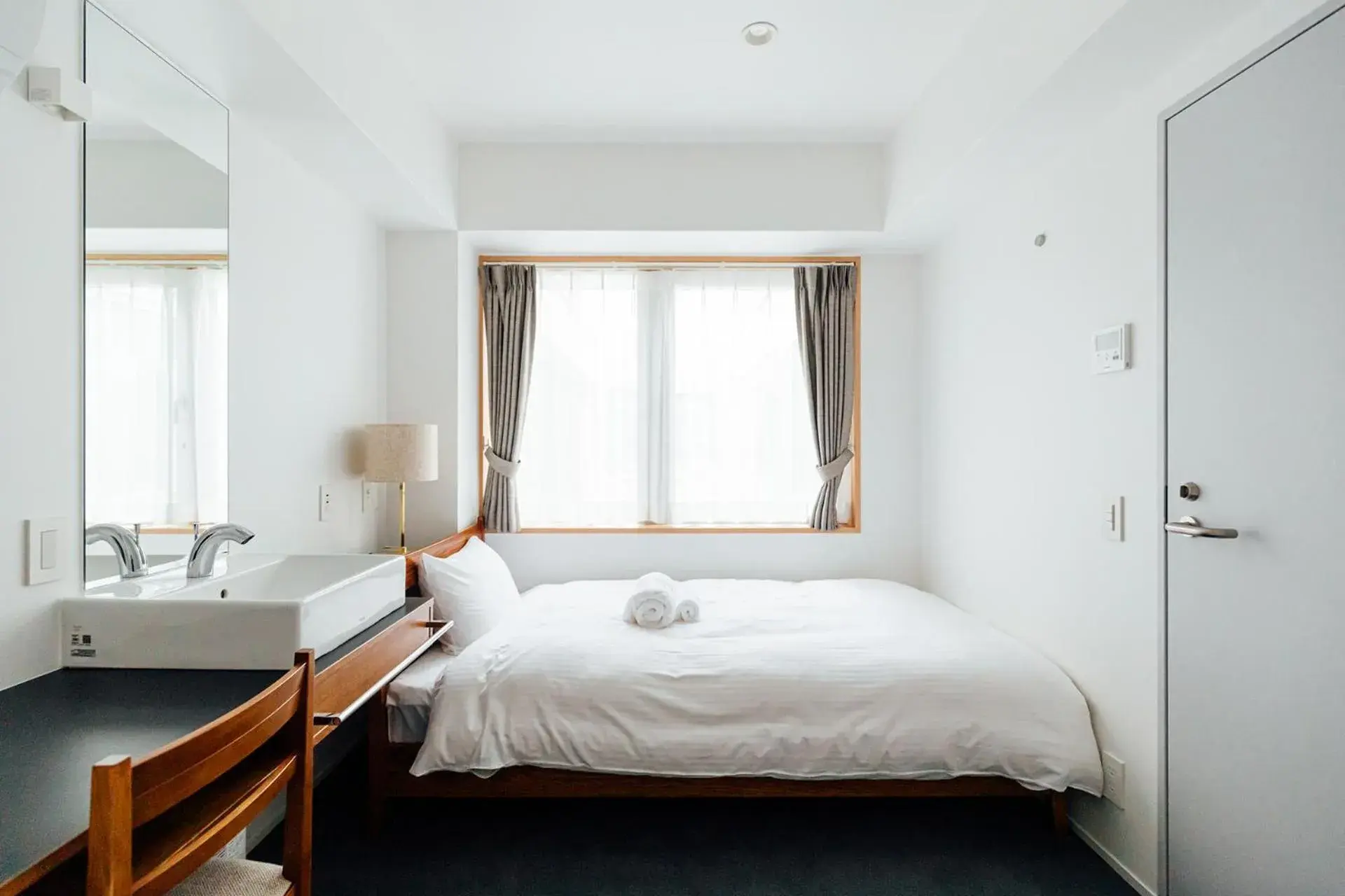 Deluxe Double Room with Shower in KéFU stay & lounge Deluxe Double Room with Shower in KéFU stay & lounge