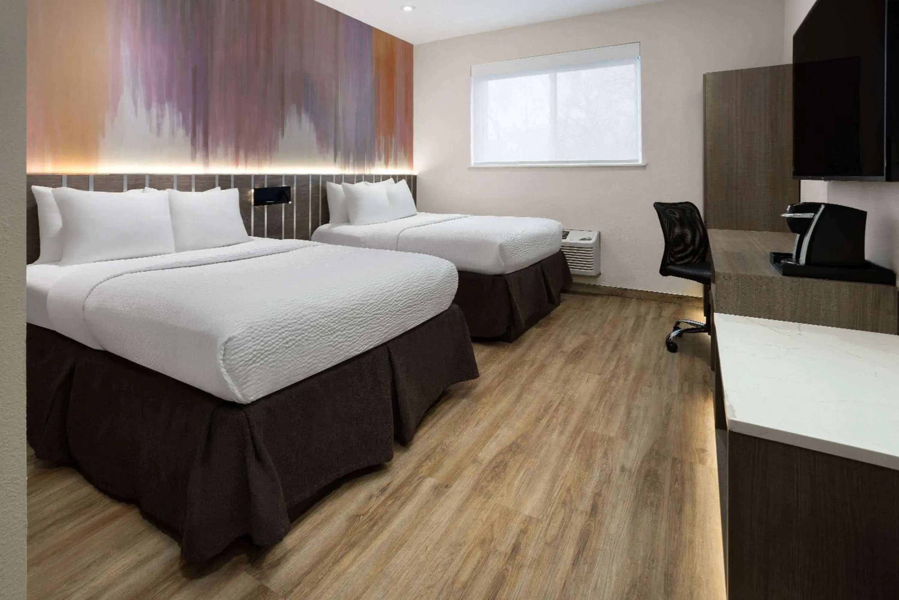 Double Room with Two Double Beds - Non-Smoking in Ramada by Wyndham Bronx Double Room with Two Double Beds - Non-Smoking in Ramada by Wyndham Bronx