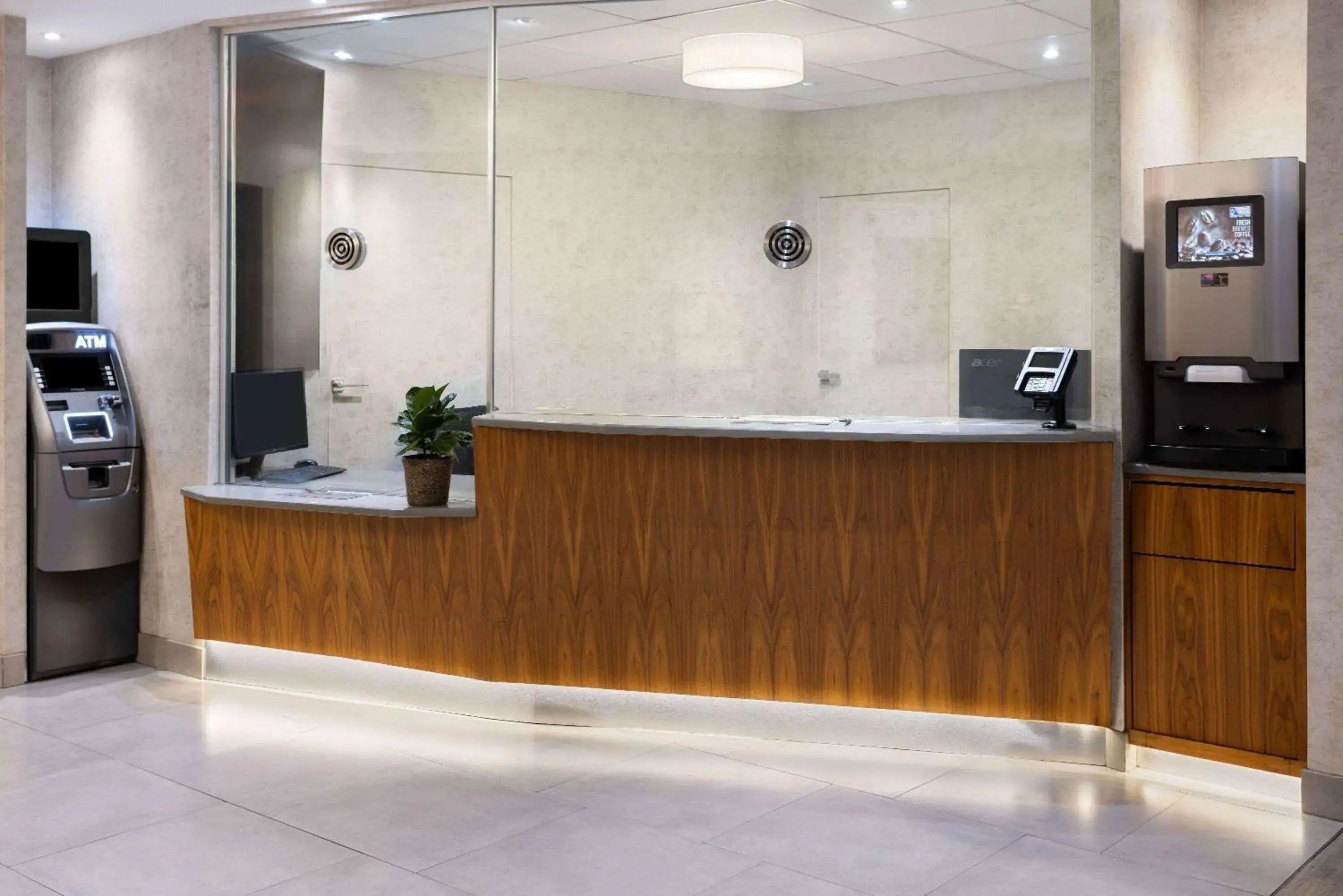 Lobby or reception in Ramada by Wyndham Bronx Lobby or reception in Ramada by Wyndham Bronx