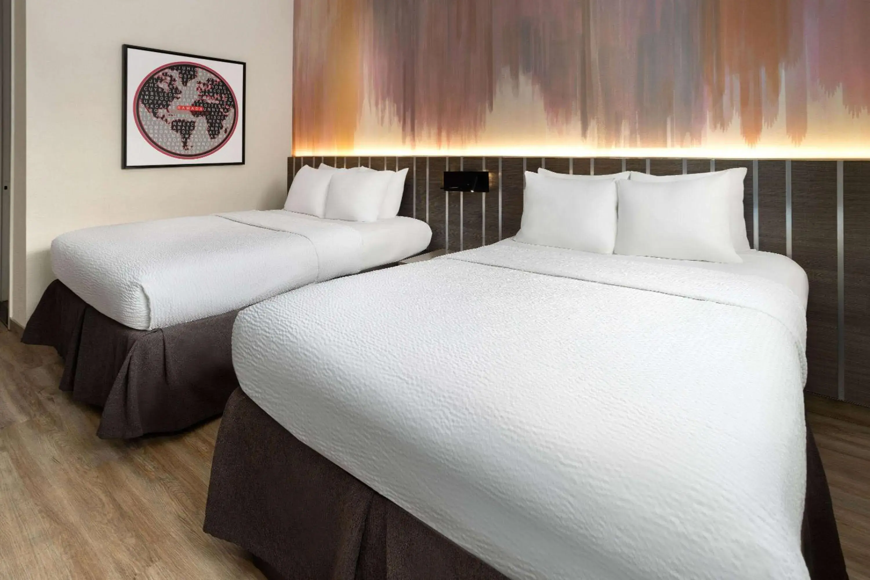 Bed in Ramada by Wyndham Bronx Bed in Ramada by Wyndham Bronx