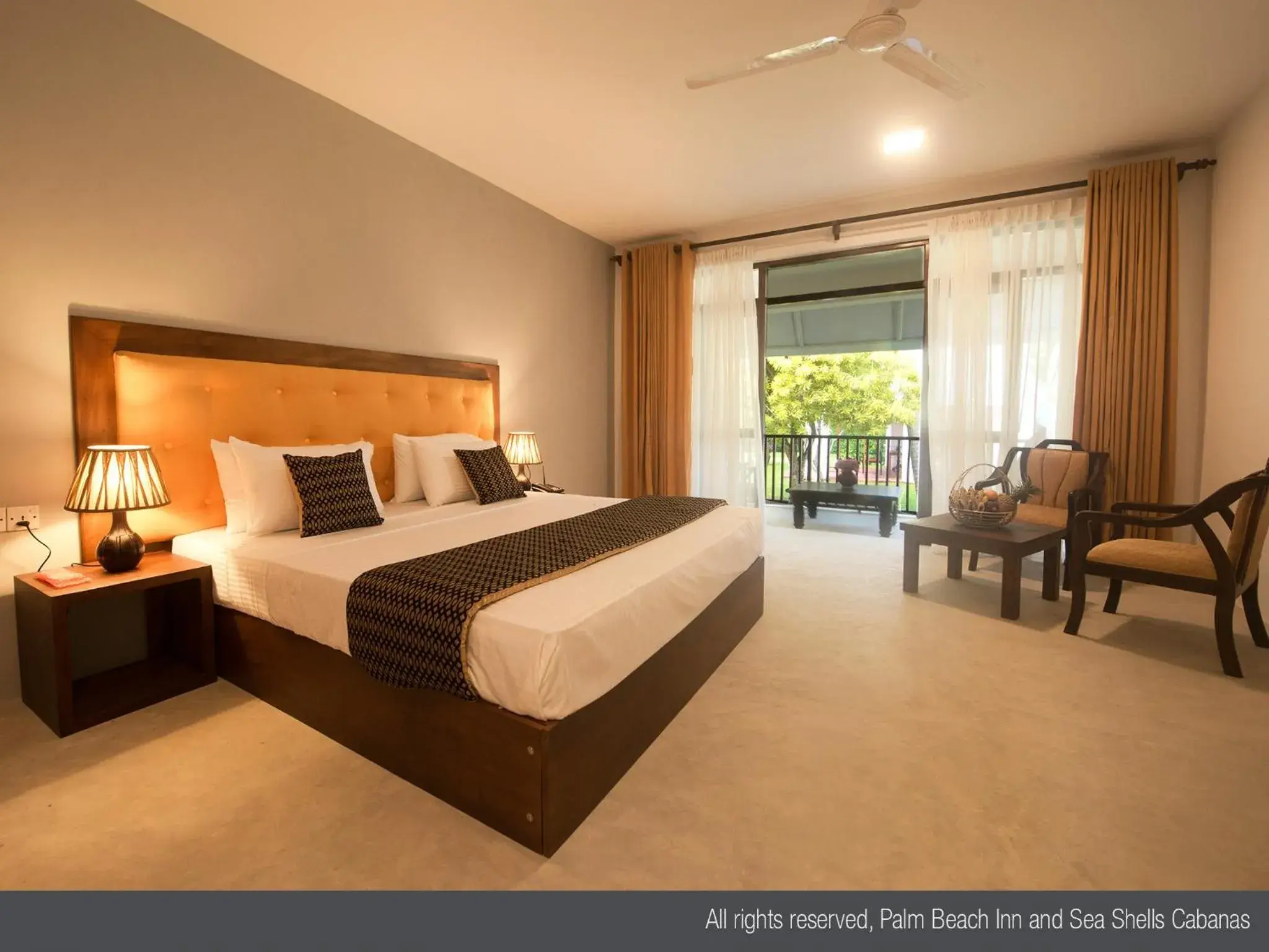 Bedroom, Bed in Palm Beach Inn & Sea Shells Cabanas Bedroom, Bed in Palm Beach Inn & Sea Shells Cabanas