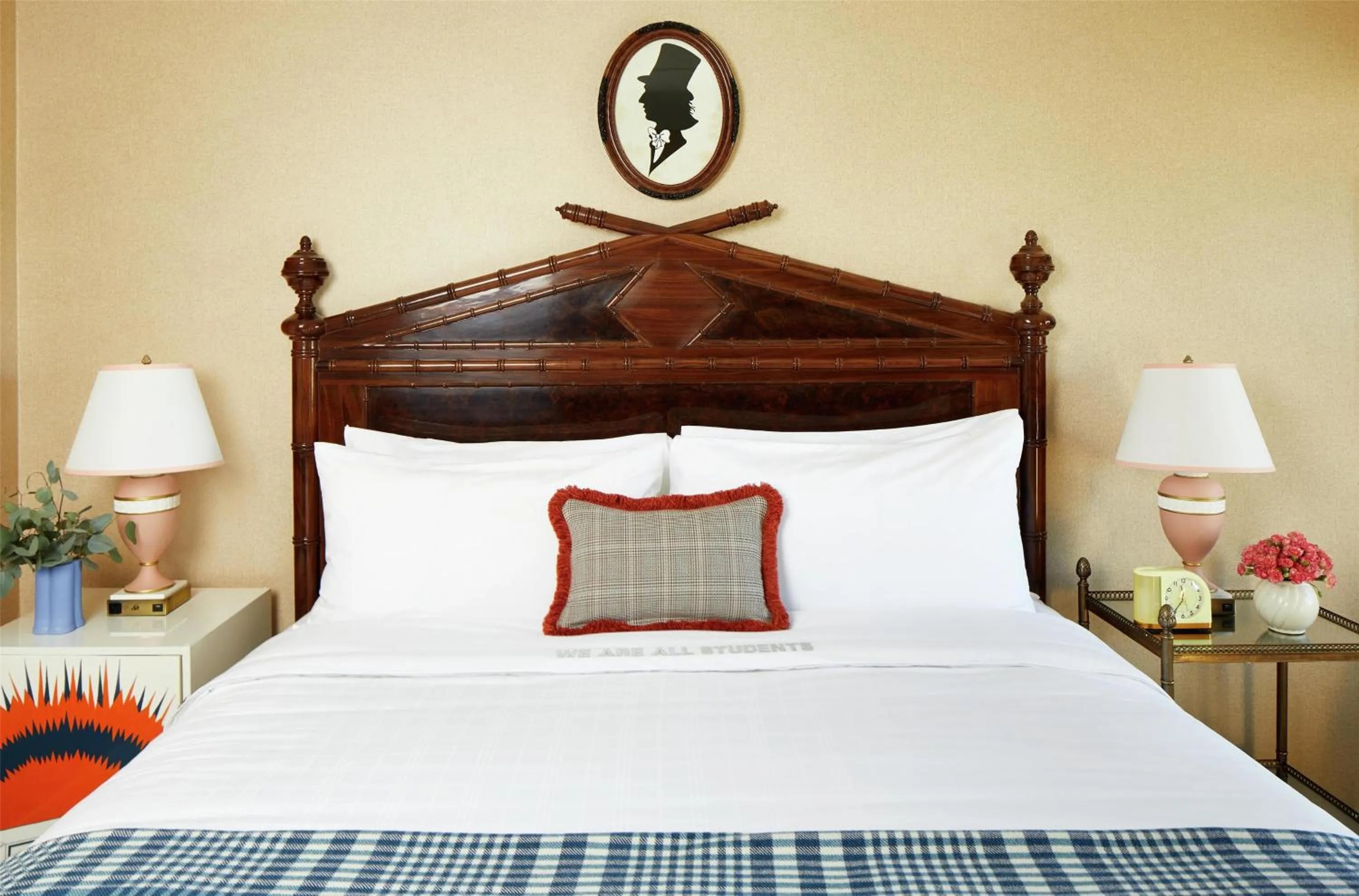 Bed in Graduate by Hilton Iowa City