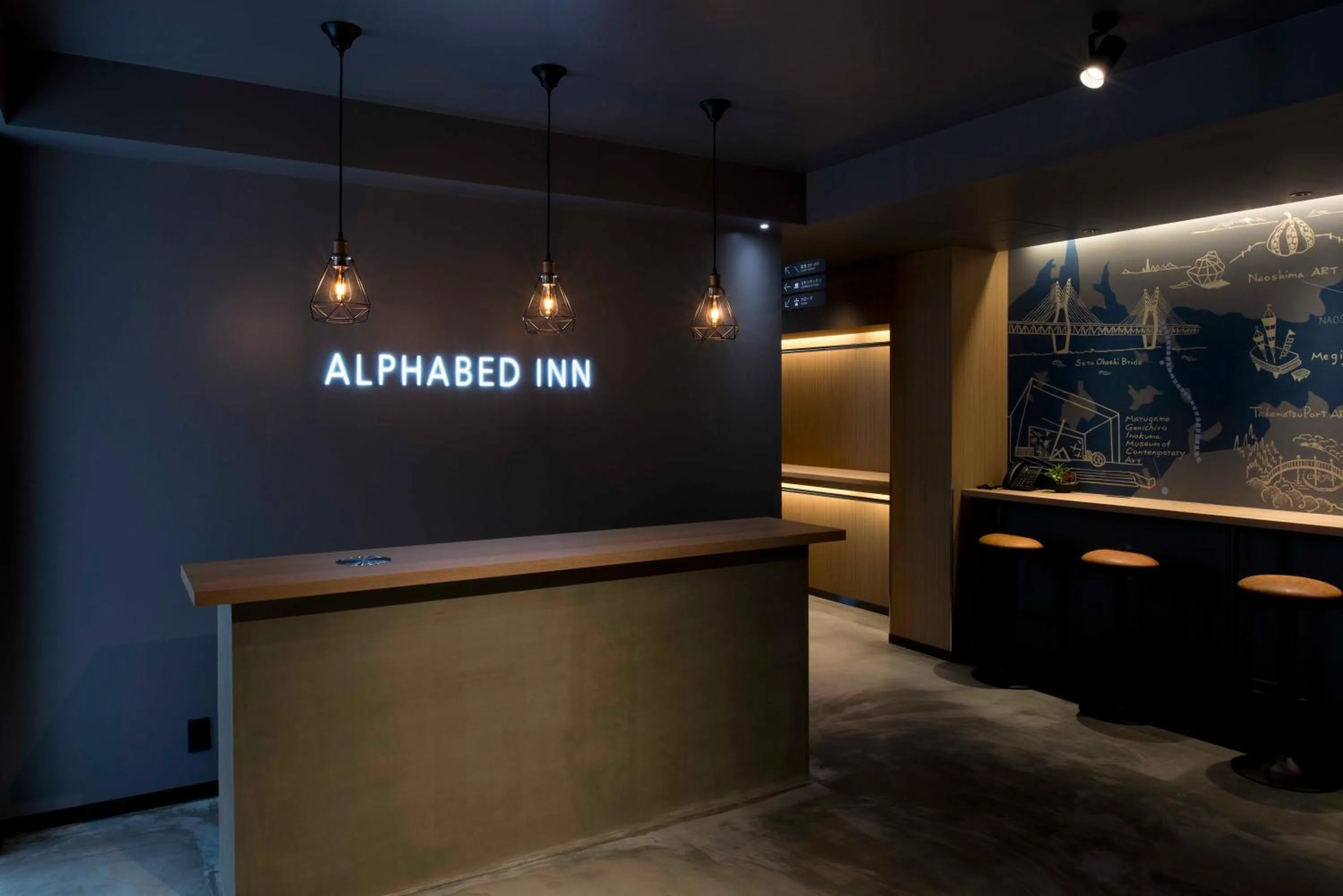 ALPHABED INN Takamatsuekimae