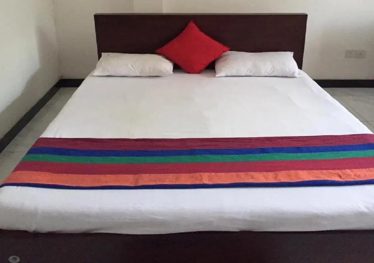 Budget Double Room in Pleasure Island Holiday Home Budget Double Room in Pleasure Island Holiday Home