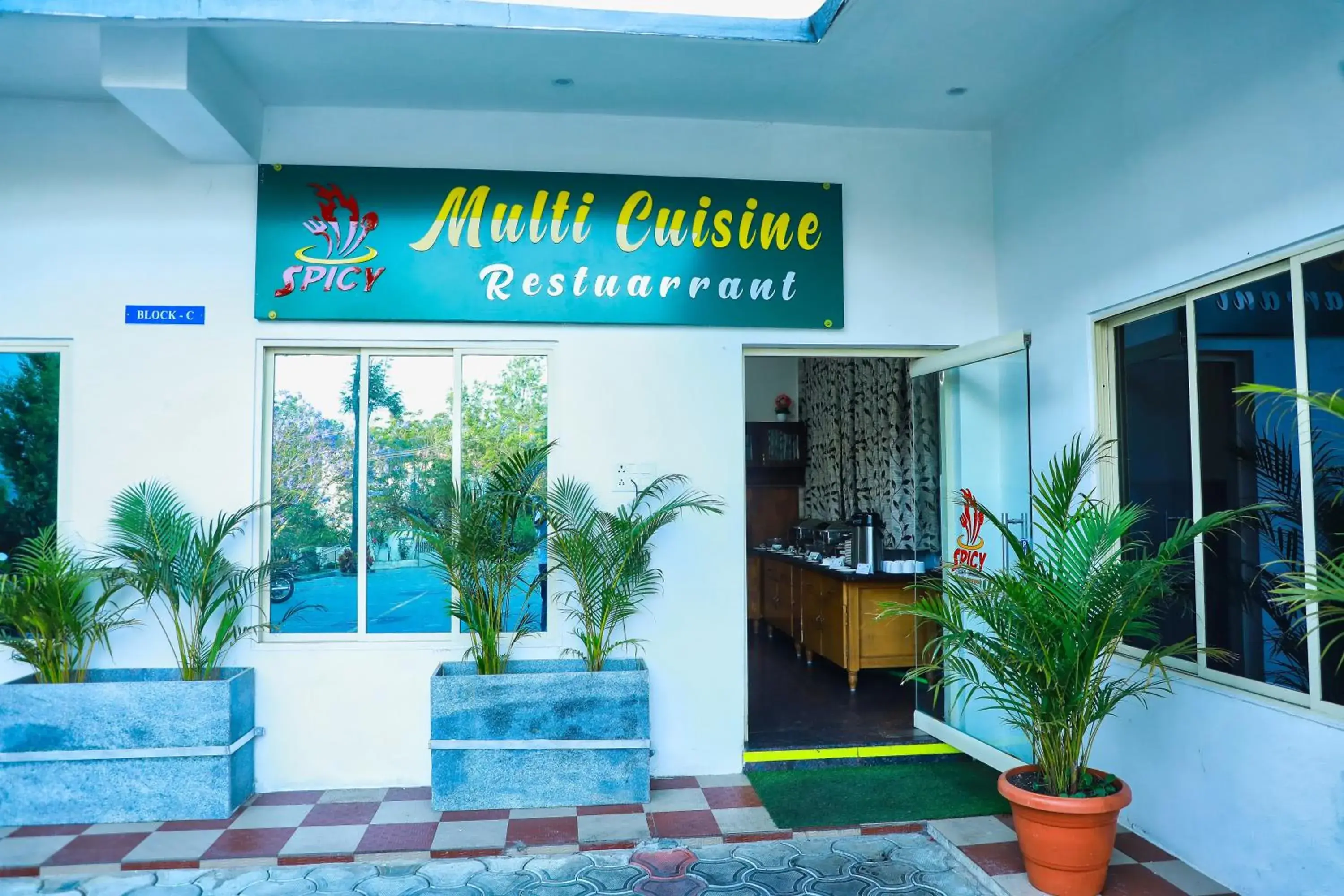 Restaurant/places to eat in SS Silver Oaks Resort Restaurant/places to eat in SS Silver Oaks Resort