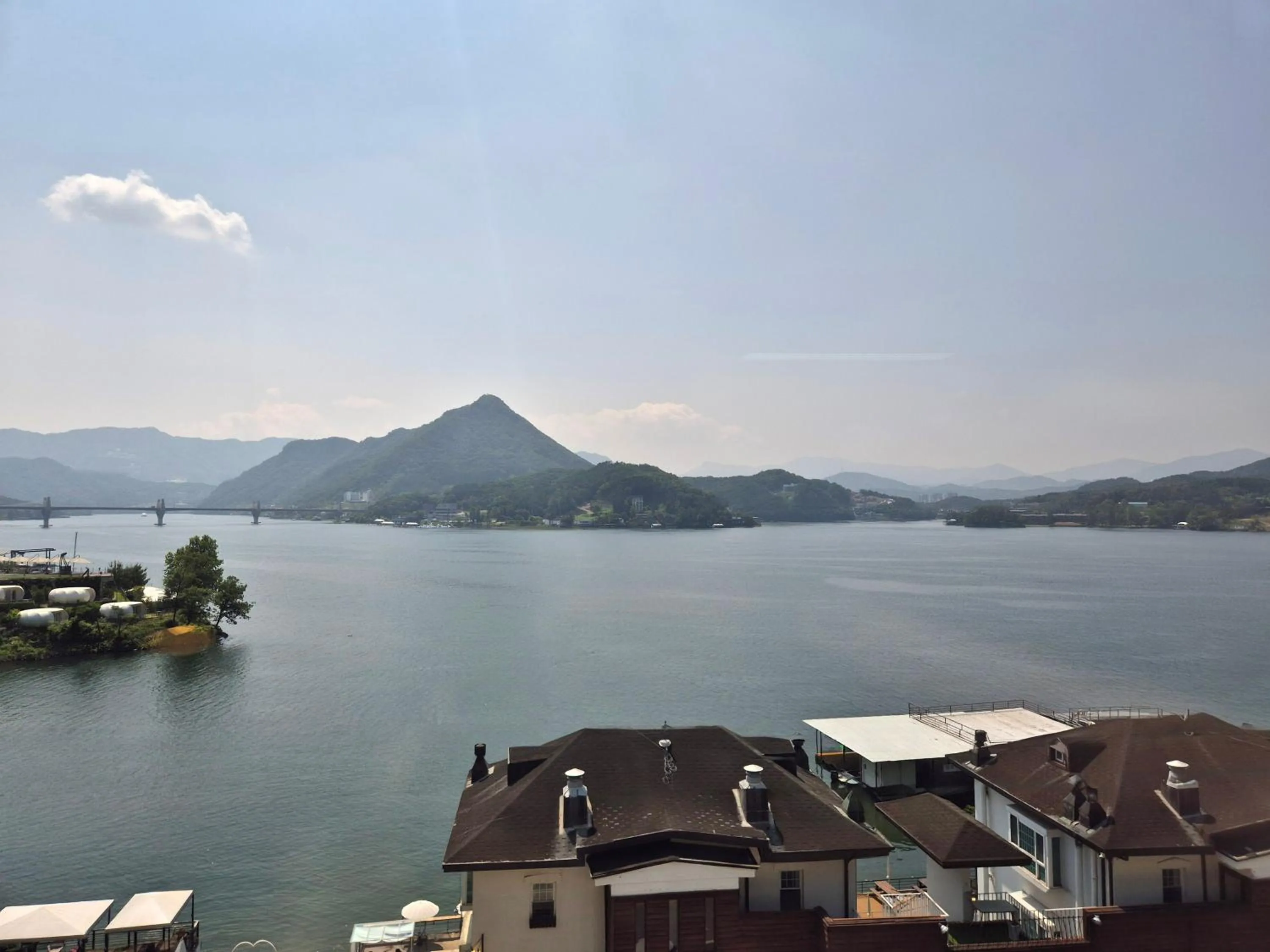 Lake view in Interlaken Stay