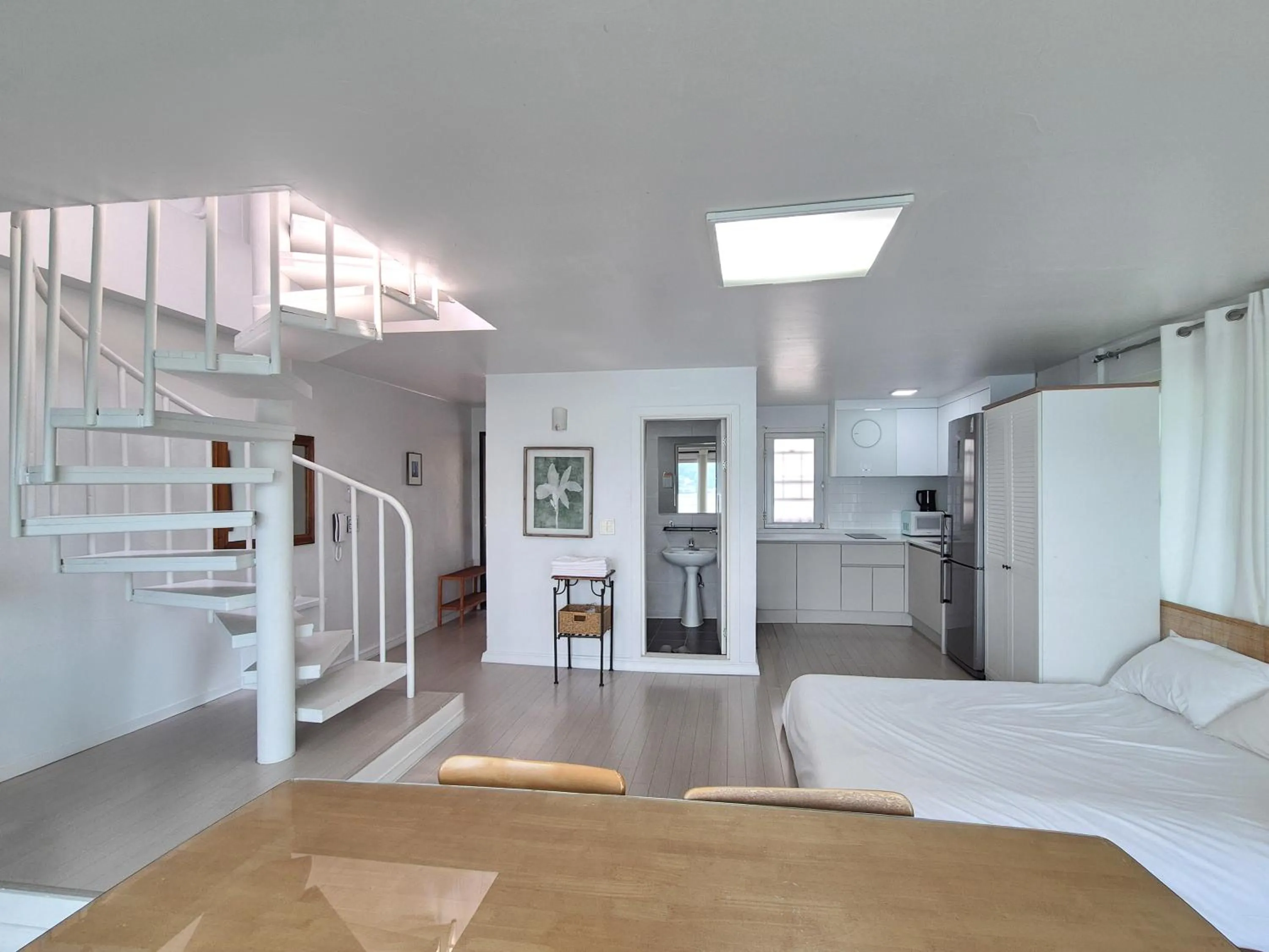 Decorative detail, Bed in Interlaken Stay