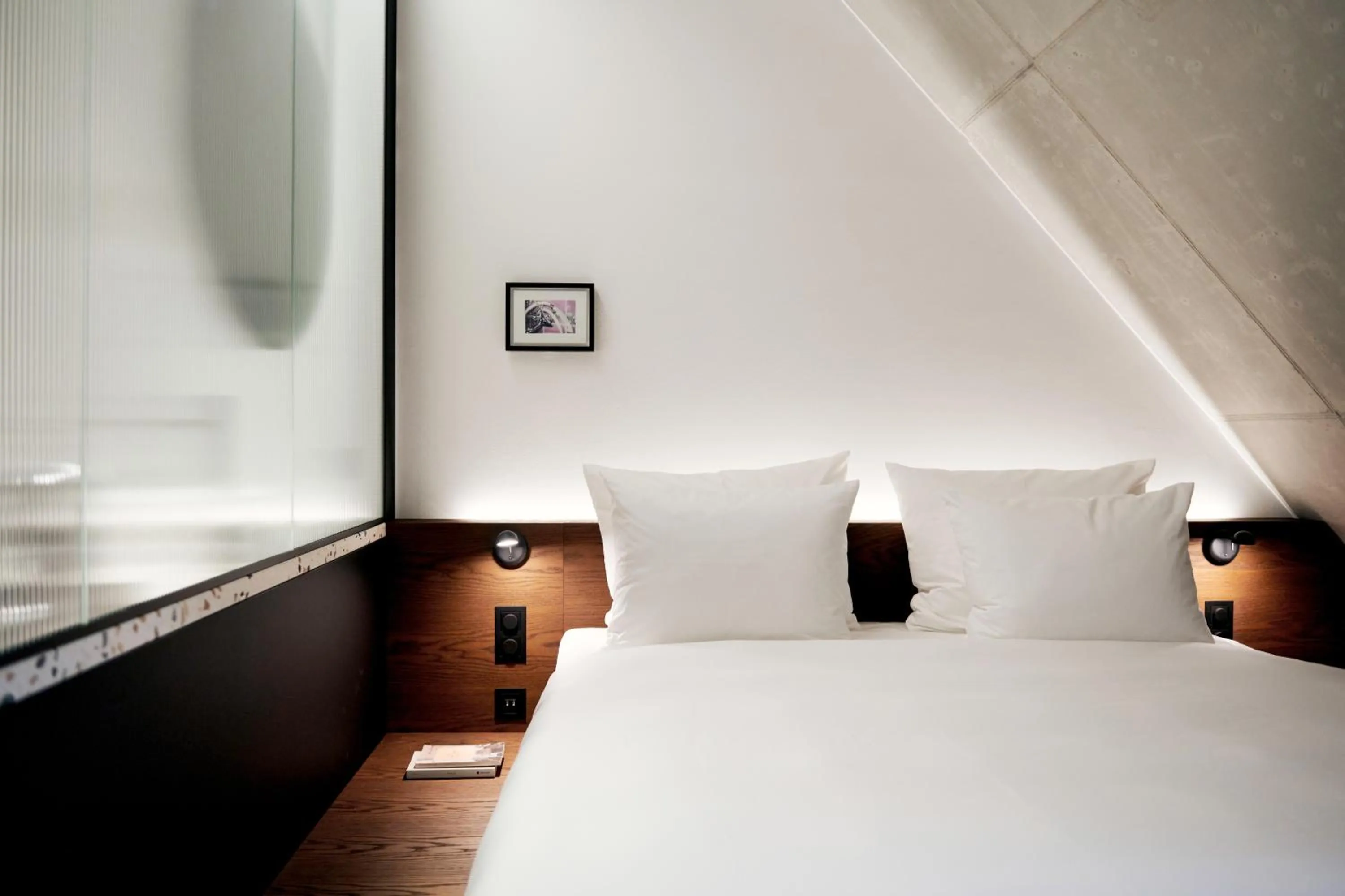 Bed in Karl August - a Neighborhood Hotel