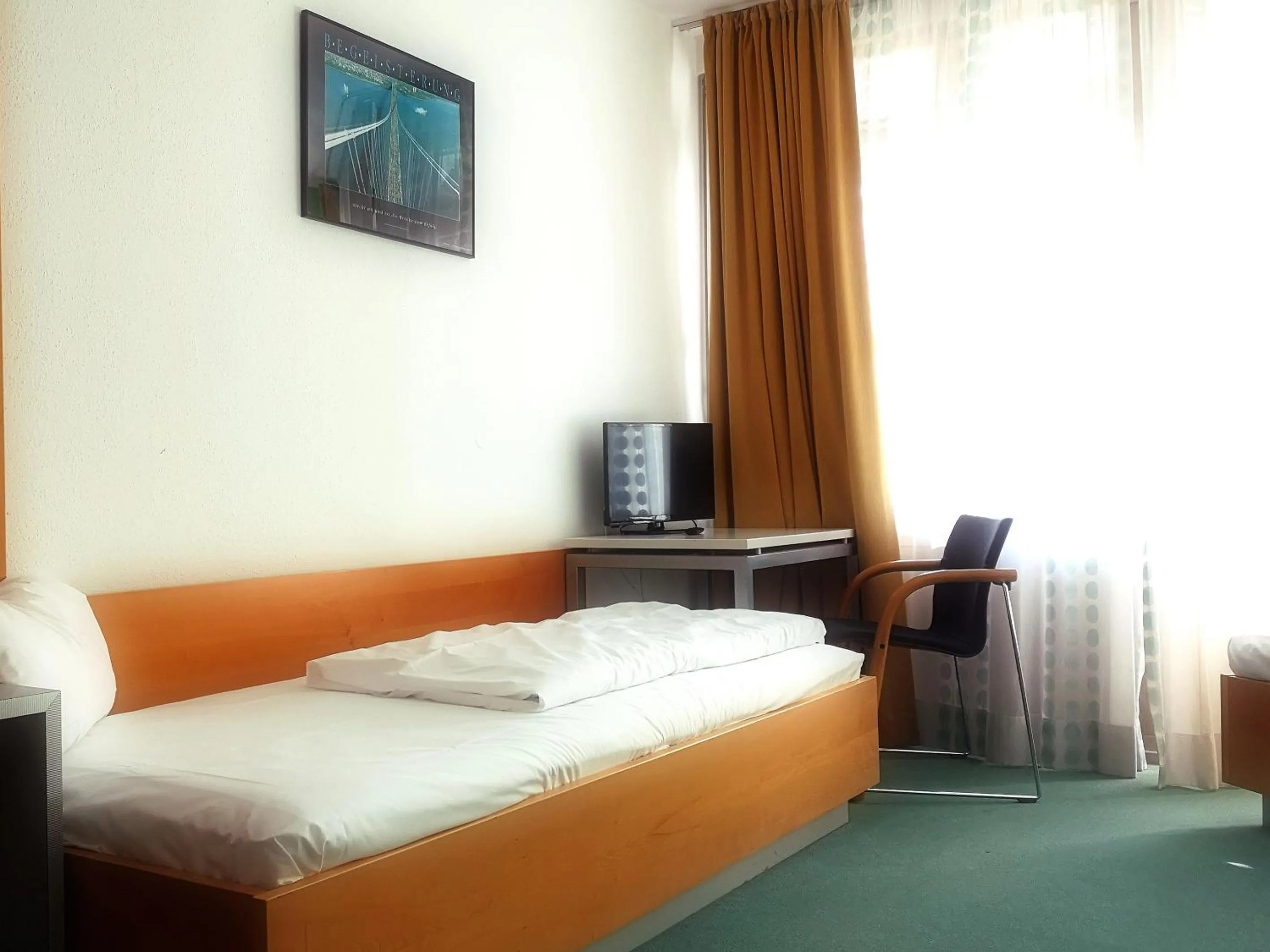 Bed in Sportschule Oberhaching