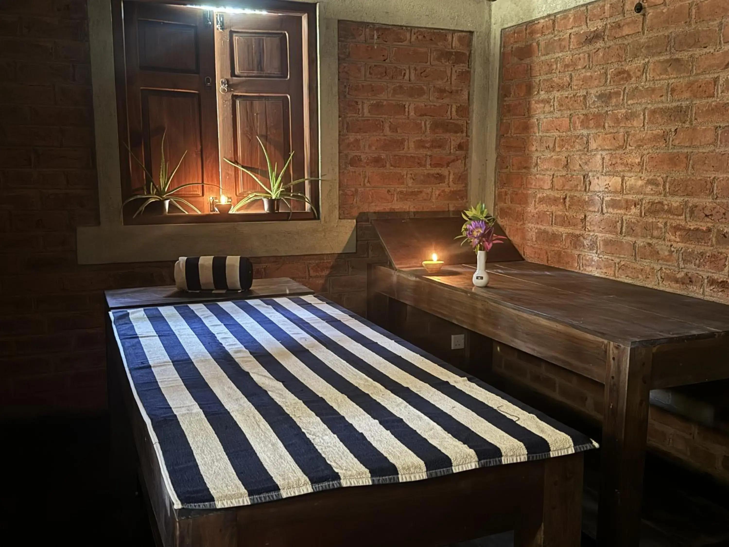 Spa and wellness centre/facilities, Bed in Arika Villa - Special Deals on F&B and Spa Treatments Spa and wellness centre/facilities, Bed in Arika Villa - Special Deals on F&B and Spa Treatments