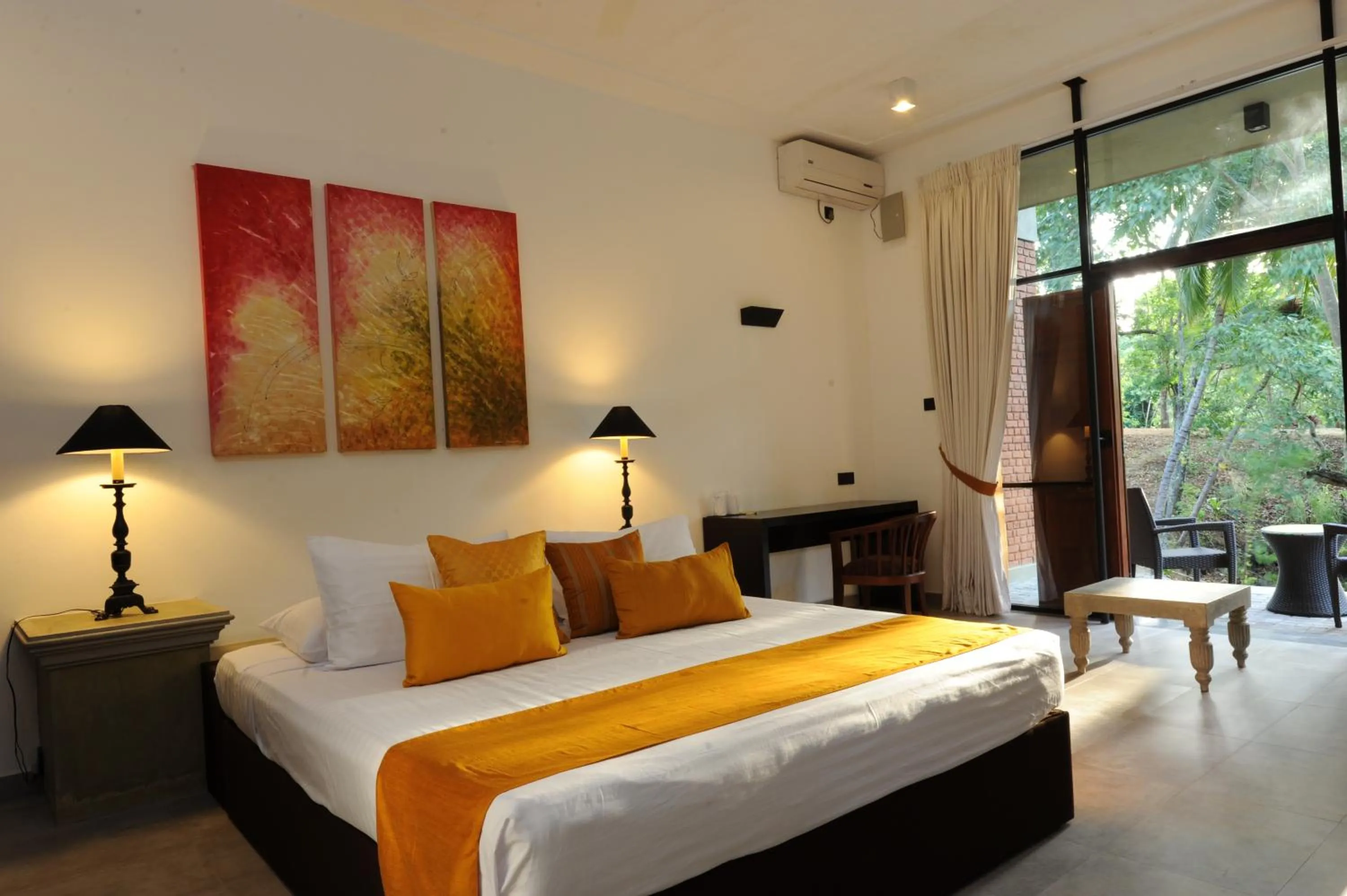 Bedroom, Bed in Arika Villa - Special Deals on F&B and Spa Treatments