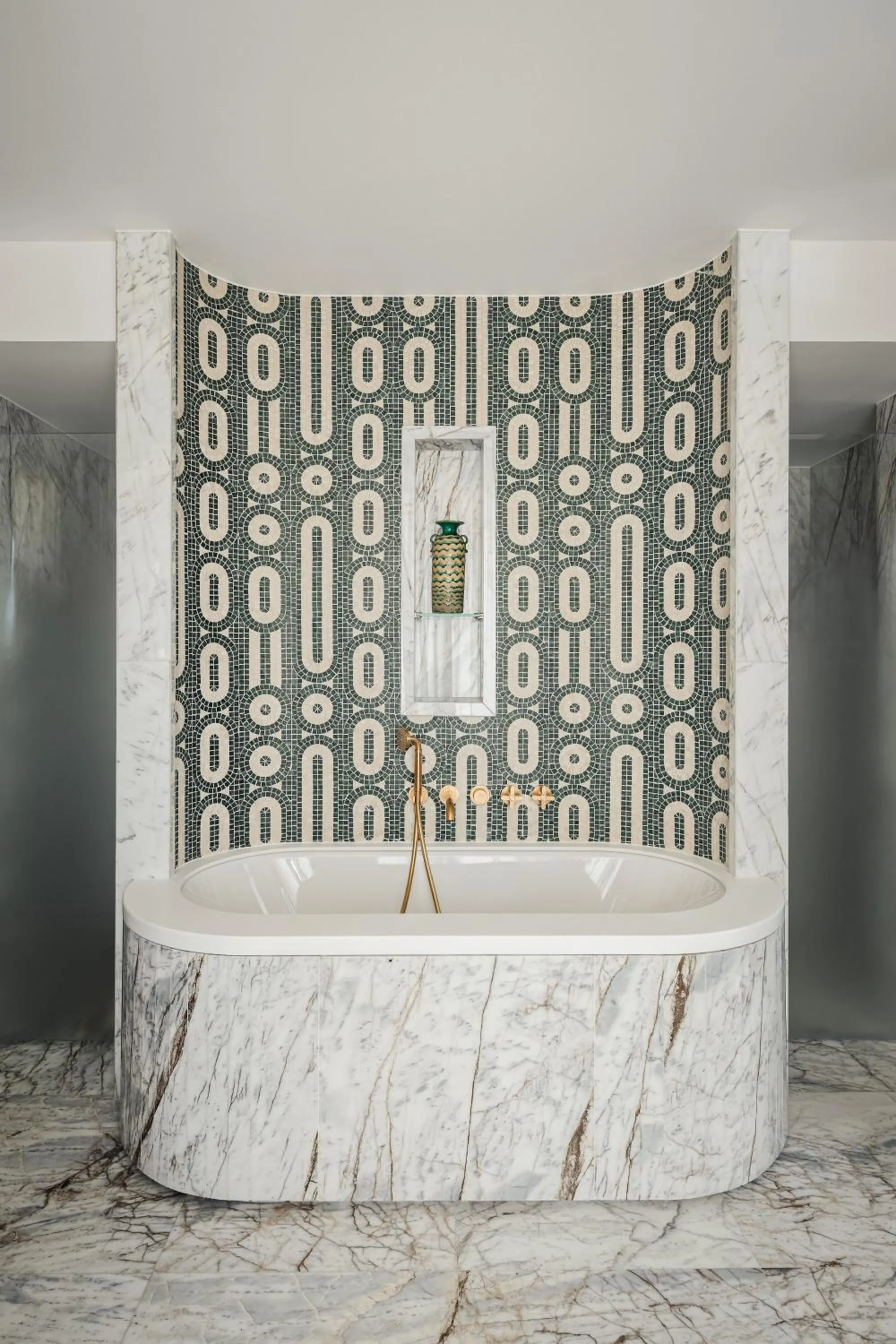 Shower in Hôtel De Sers Champs Elysées Paris