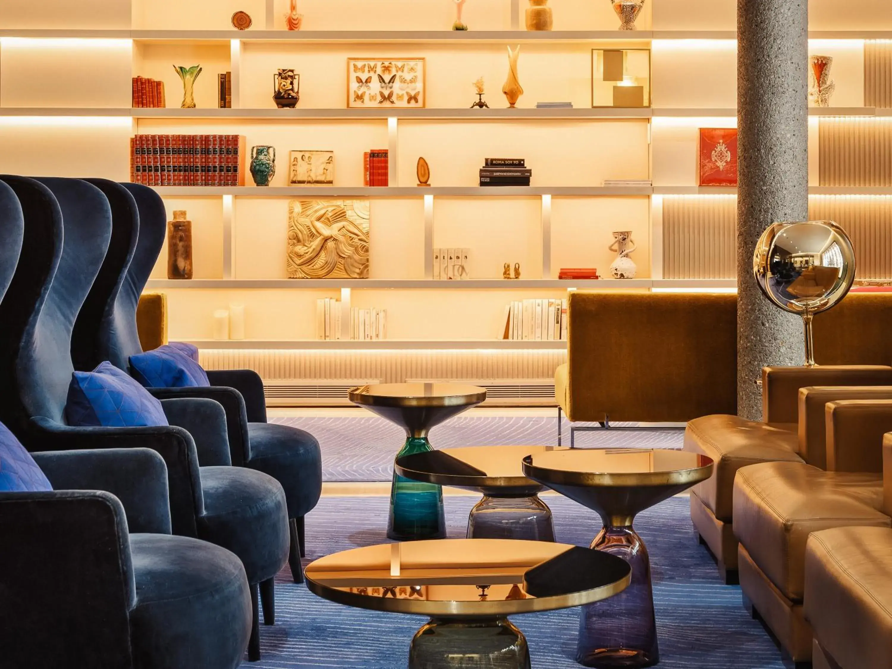 Lounge or bar in Hôtel De Sers Champs Elysées Paris Lounge or bar in Hôtel De Sers Champs Elysées Paris