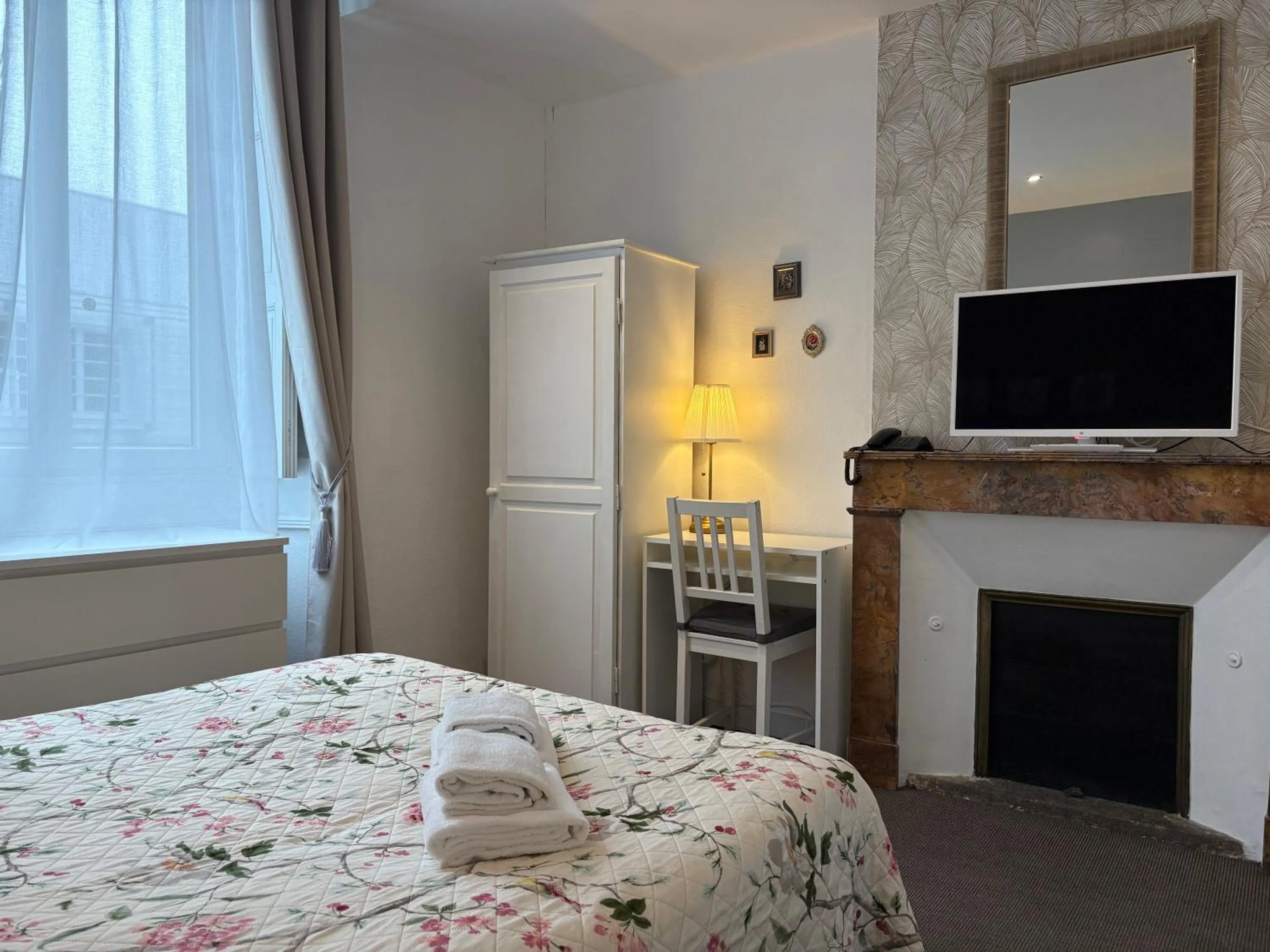 Hotel Saint Yves