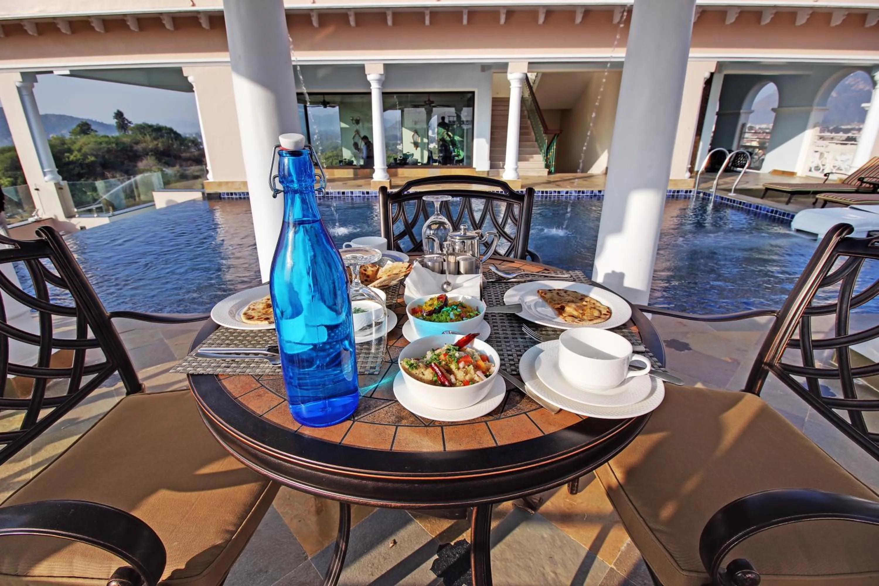 Restaurant/places to eat in Jhadol Vijay Vilas Near Lake Pichola