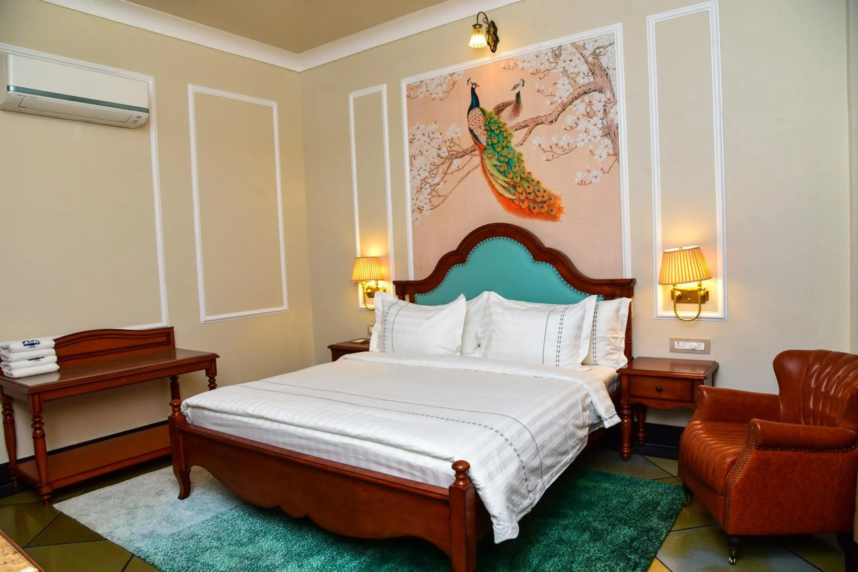 Bed in Jhadol Vijay Vilas Near Lake Pichola