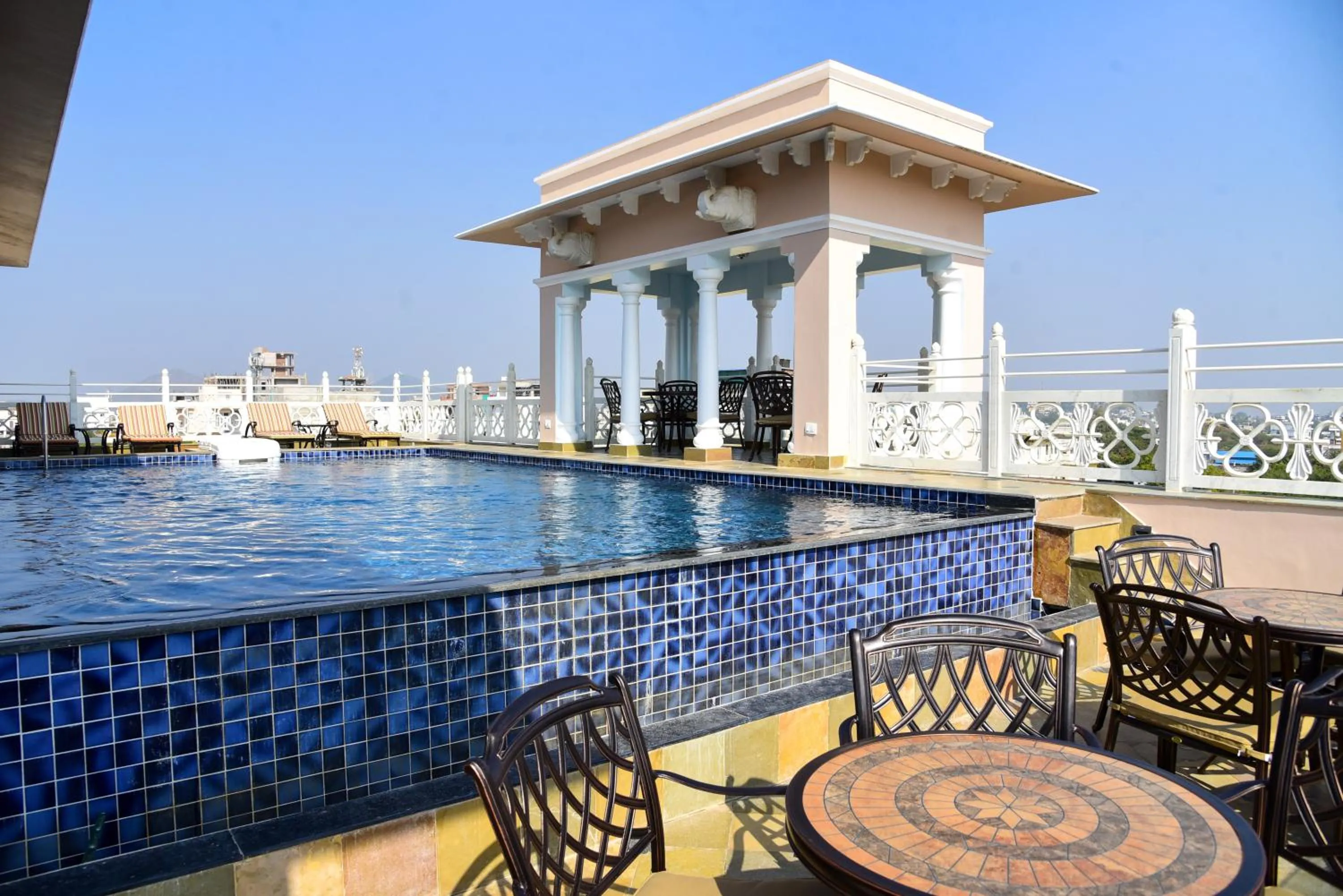 Swimming pool in Jhadol Vijay Vilas Near Lake Pichola