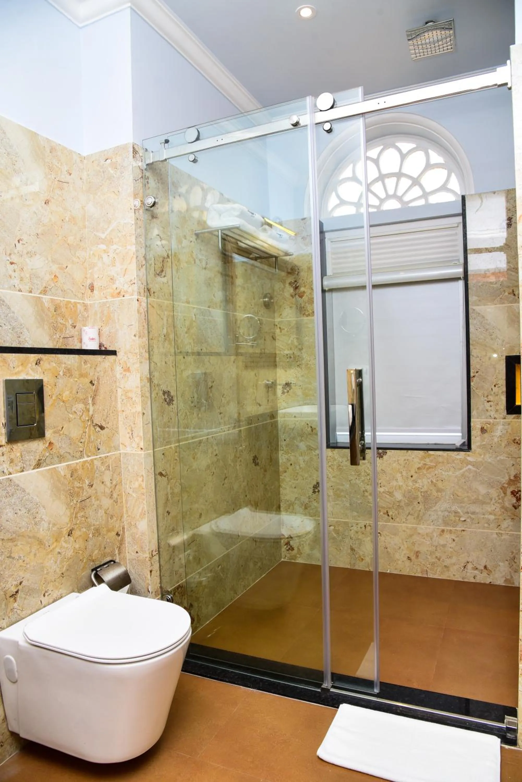 Shower in Jhadol Vijay Vilas Near Lake Pichola