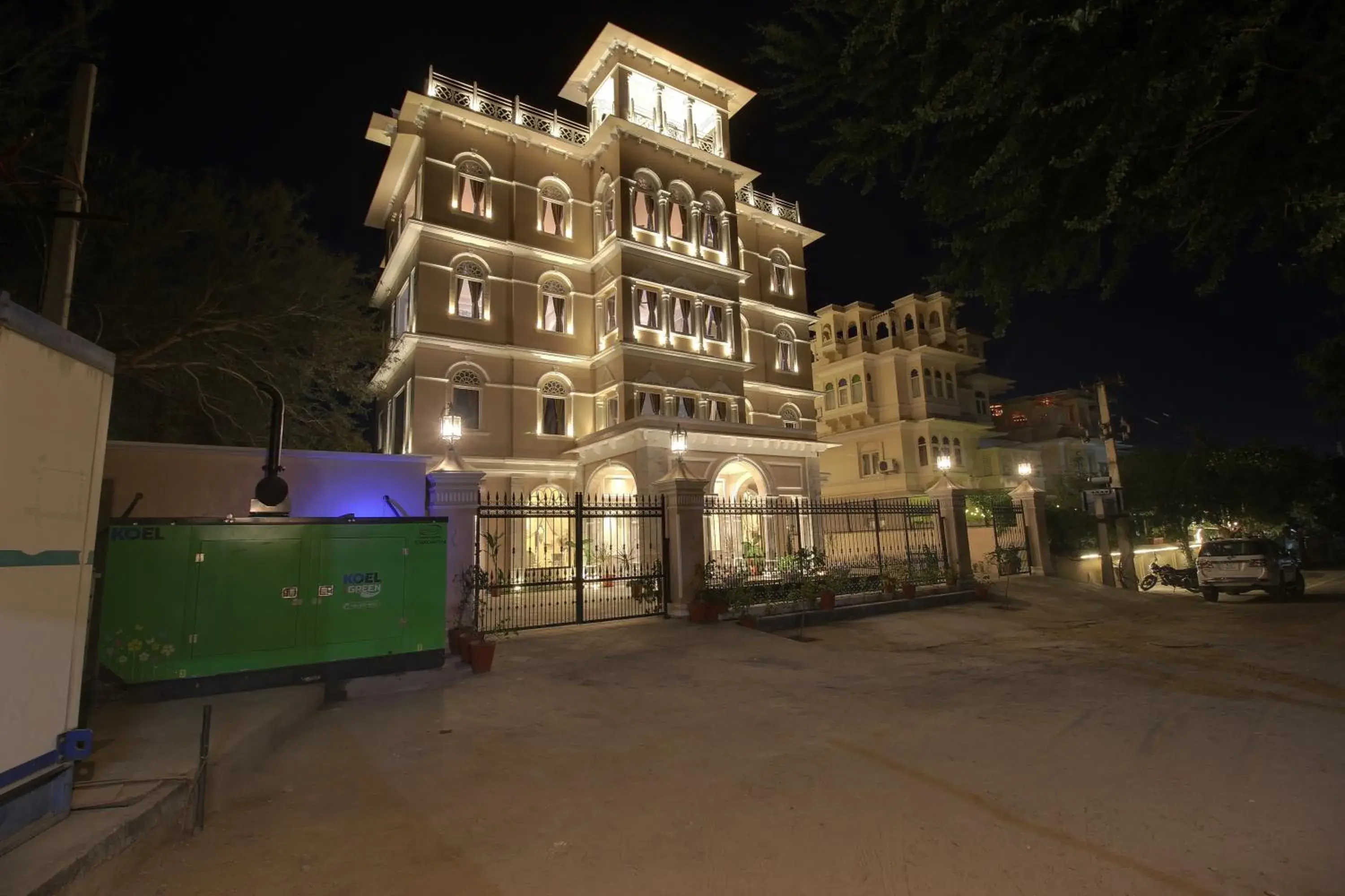 Jhadol Vijay Vilas Near Lake Pichola Jhadol Vijay Vilas Near Lake Pichola