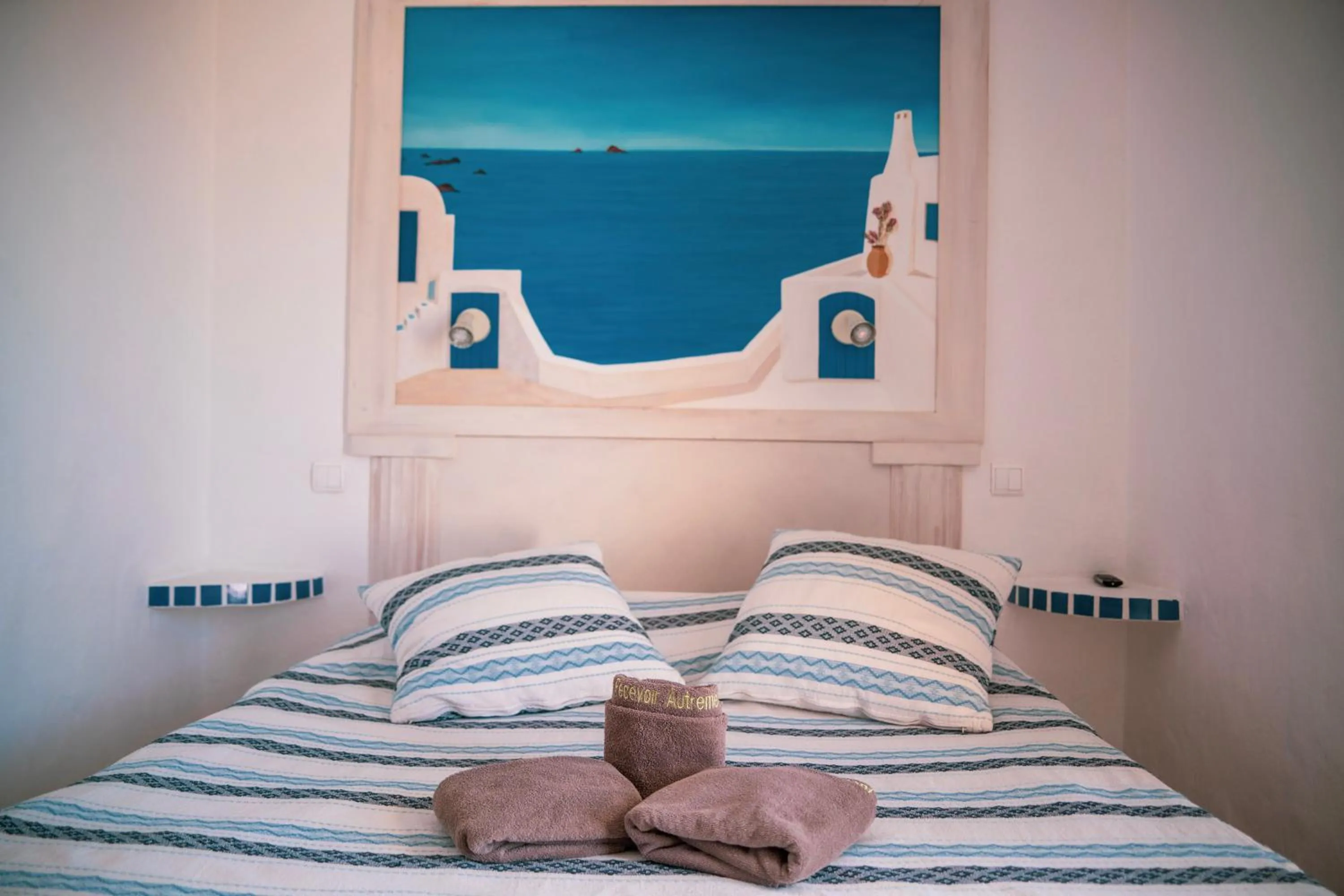 Bedroom, Bed in Valsoyo