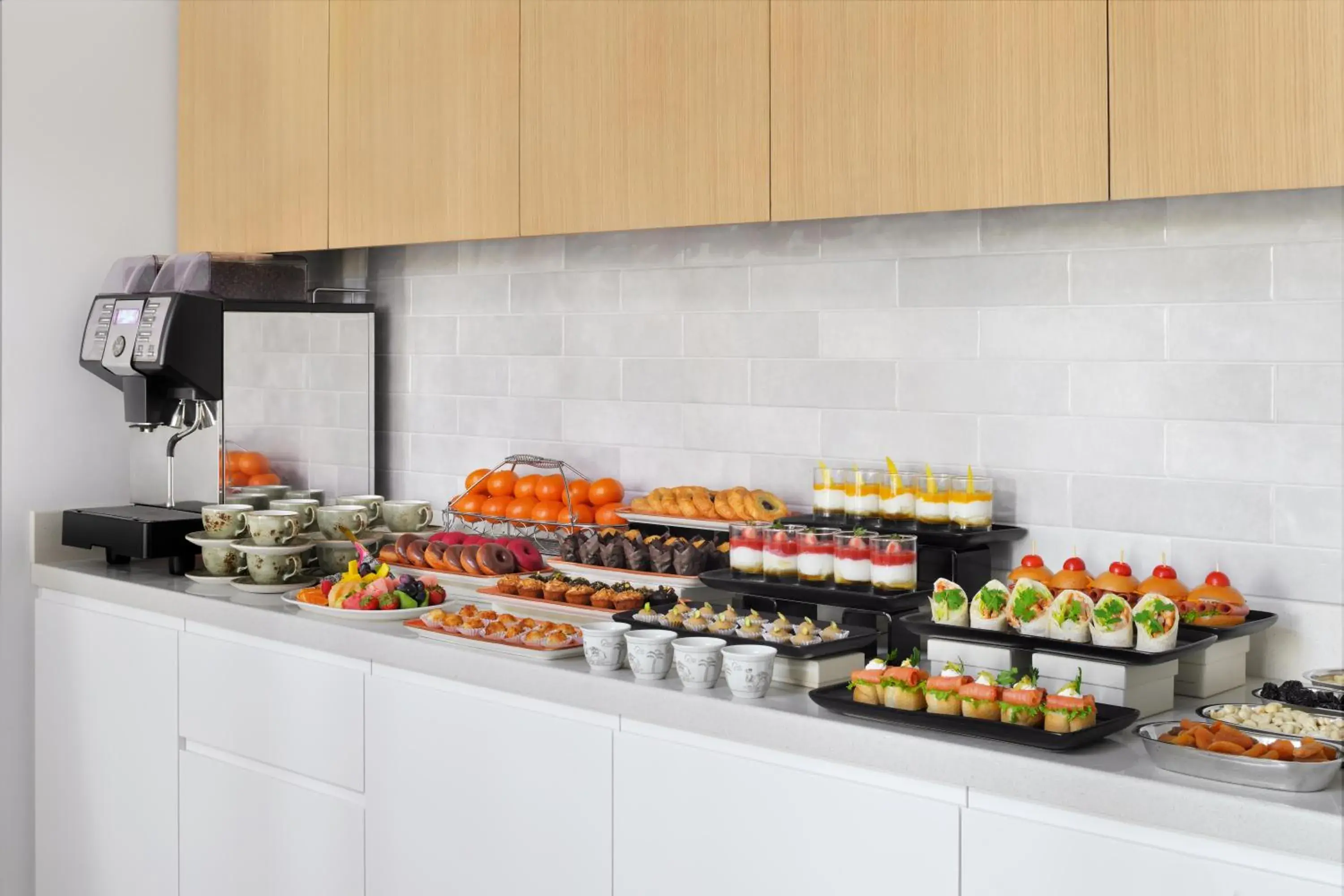 Restaurant/places to eat in JA The Manor Hotel, Dubai Restaurant/places to eat in JA The Manor Hotel, Dubai