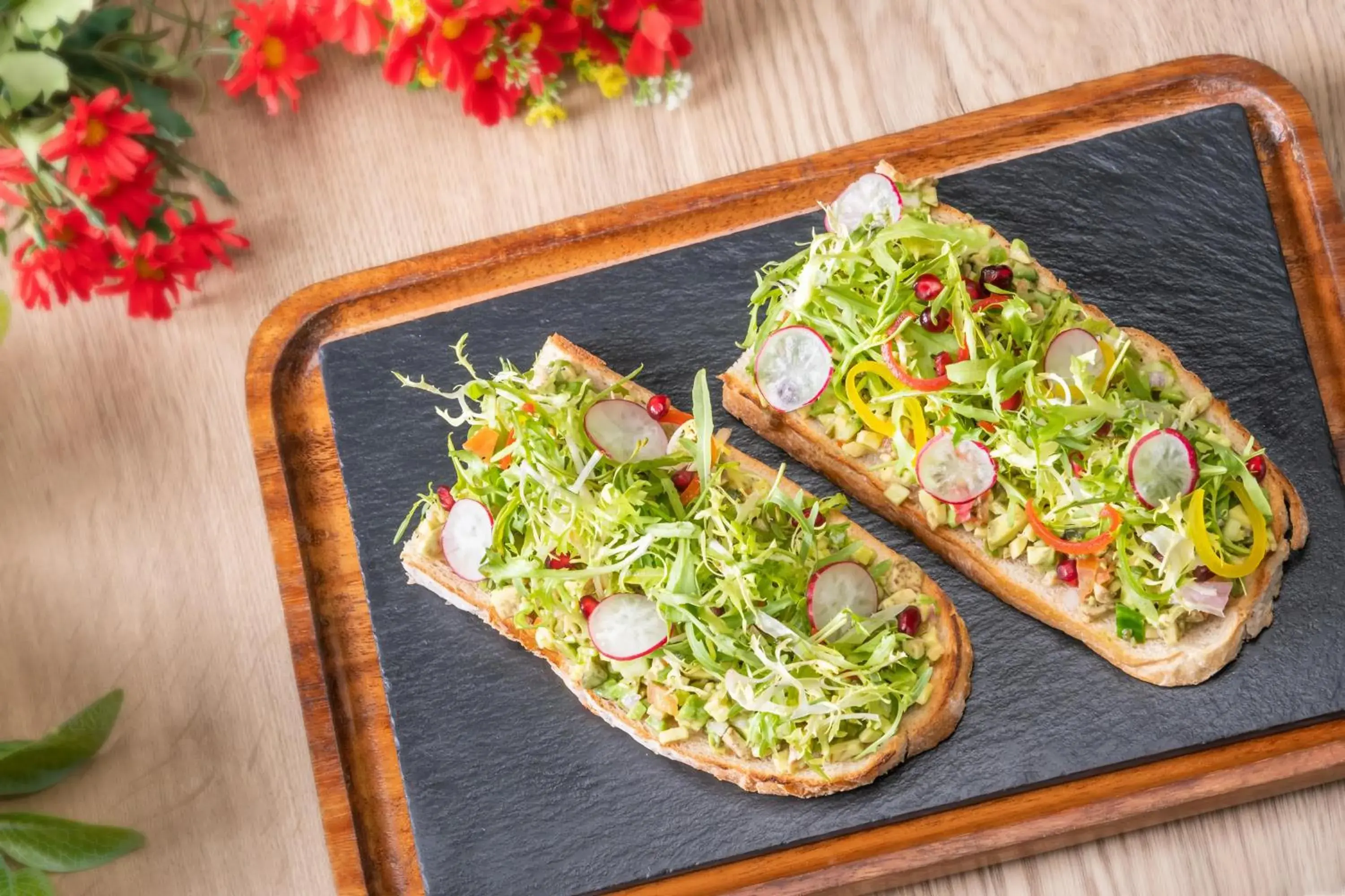 Restaurant/places to eat in JA The Manor Hotel, Dubai Restaurant/places to eat in JA The Manor Hotel, Dubai