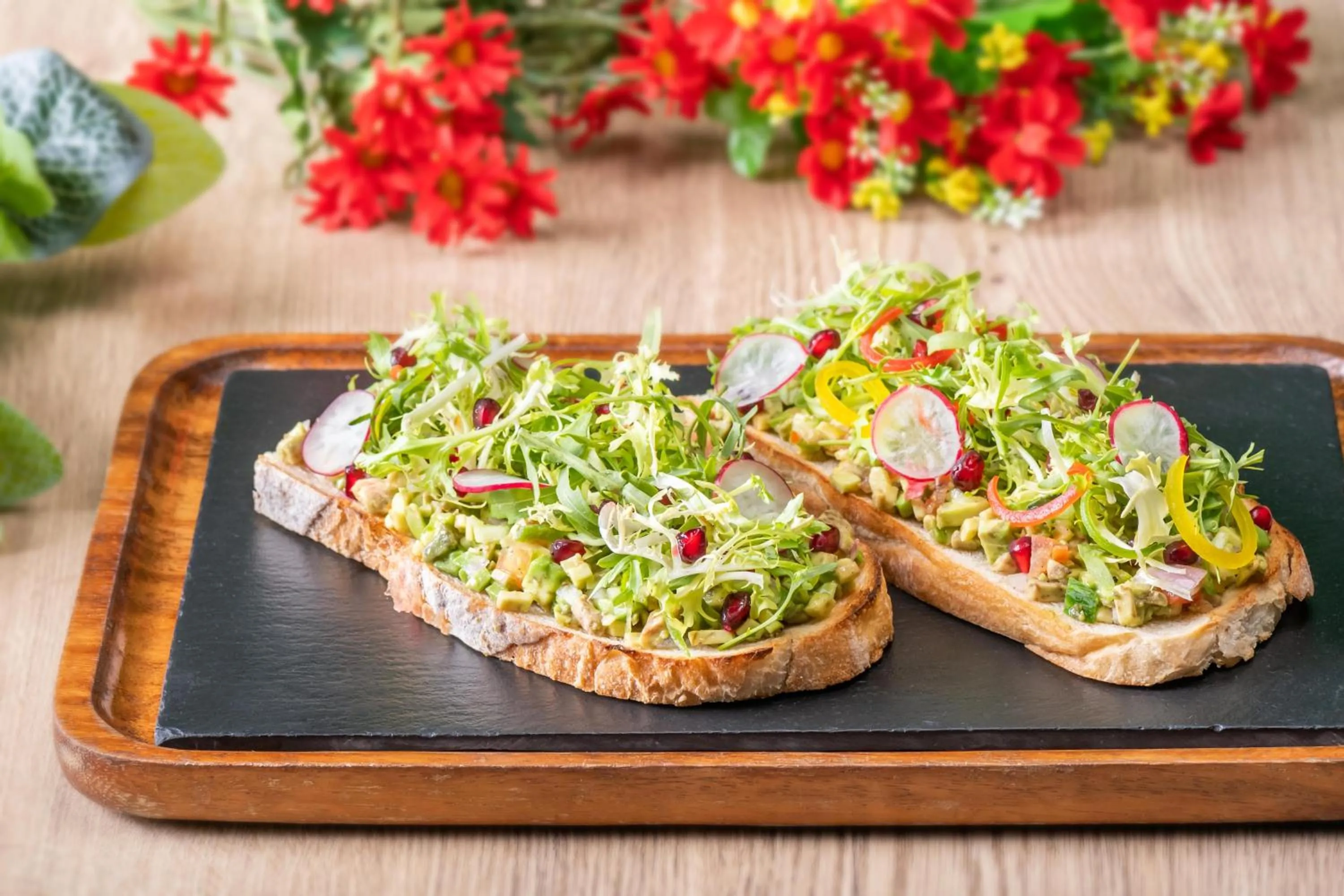 Restaurant/places to eat in JA The Manor Hotel, Dubai