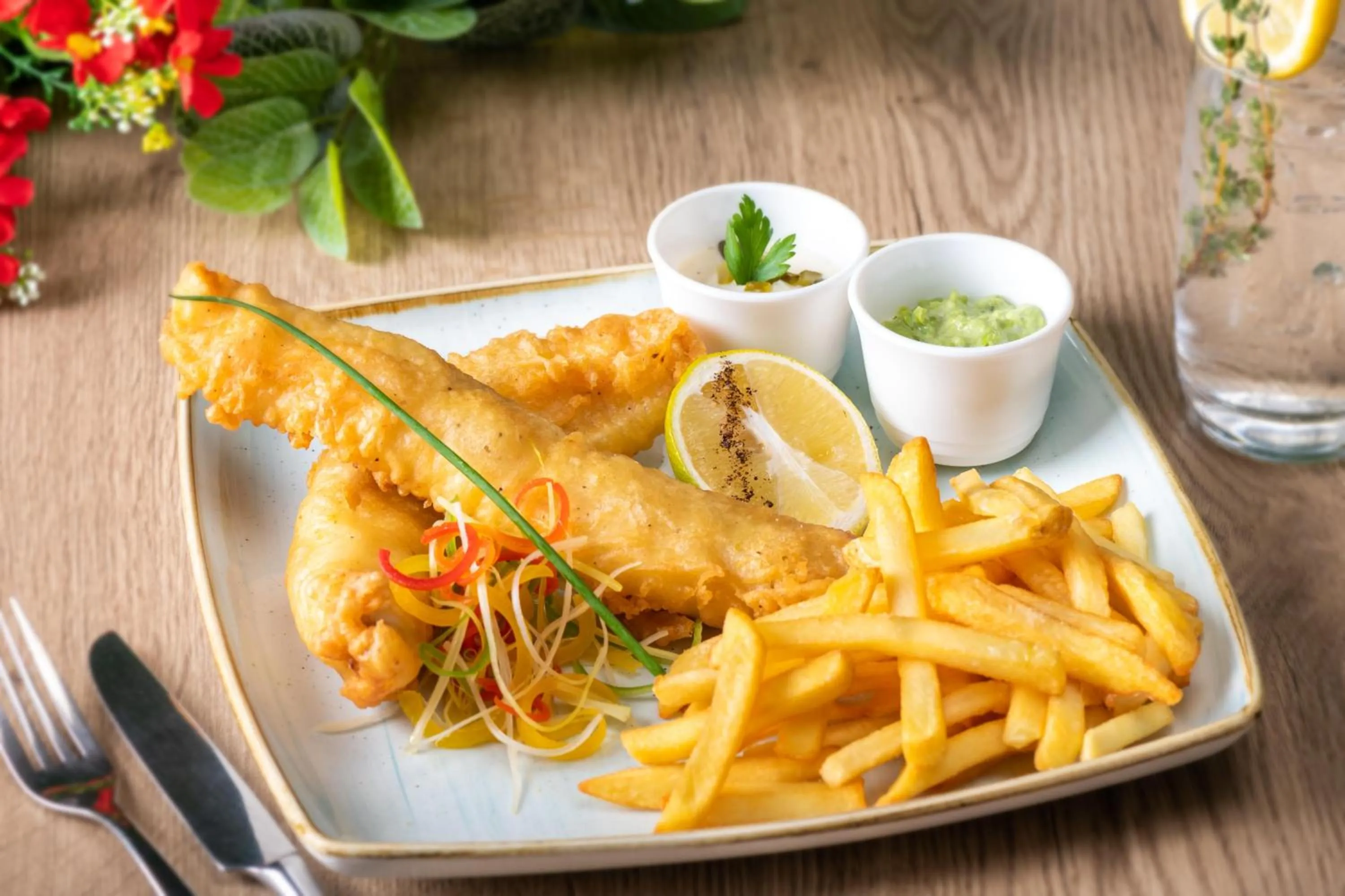 Restaurant/places to eat in JA The Manor Hotel, Dubai