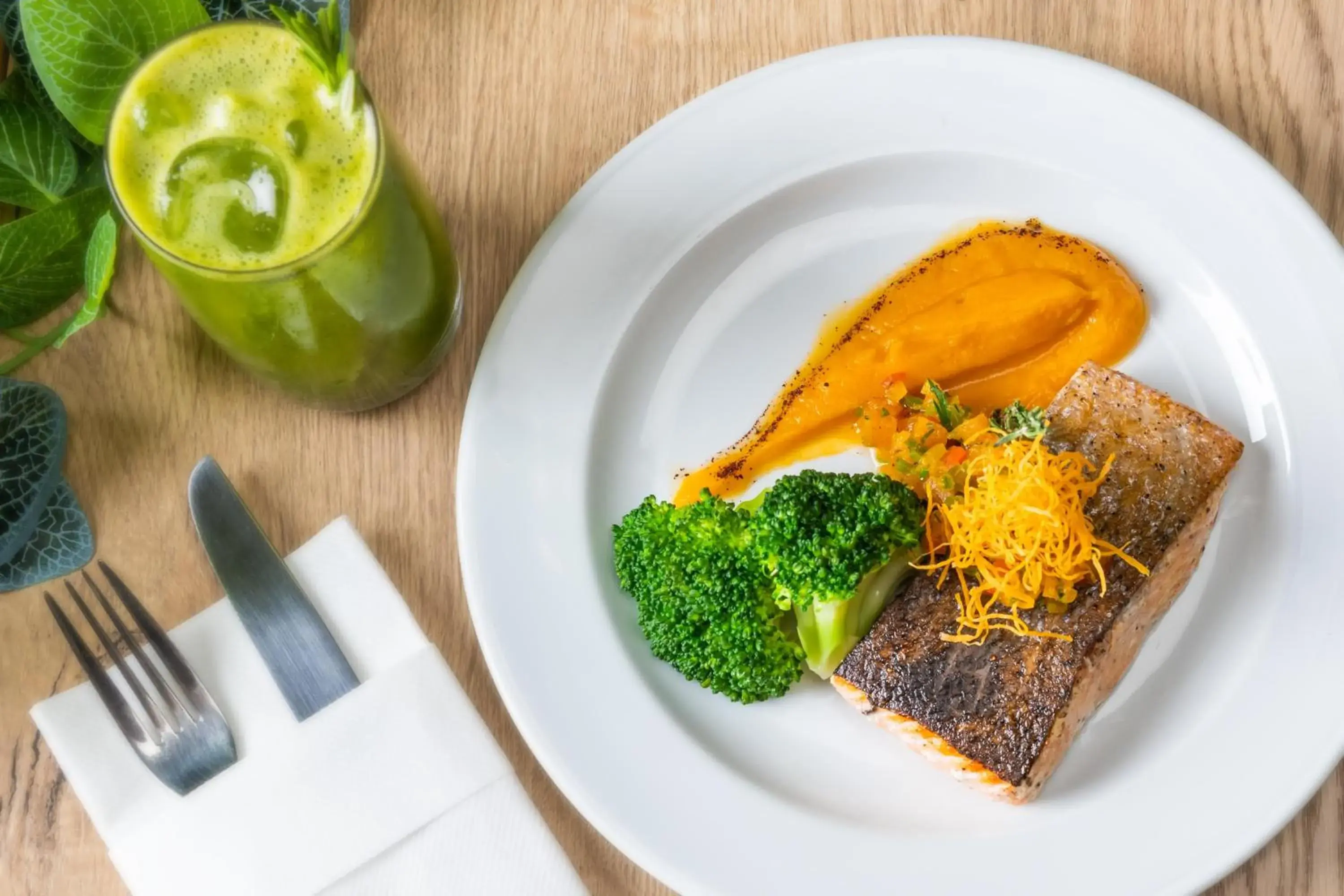 Restaurant/places to eat in JA The Manor Hotel, Dubai Restaurant/places to eat in JA The Manor Hotel, Dubai