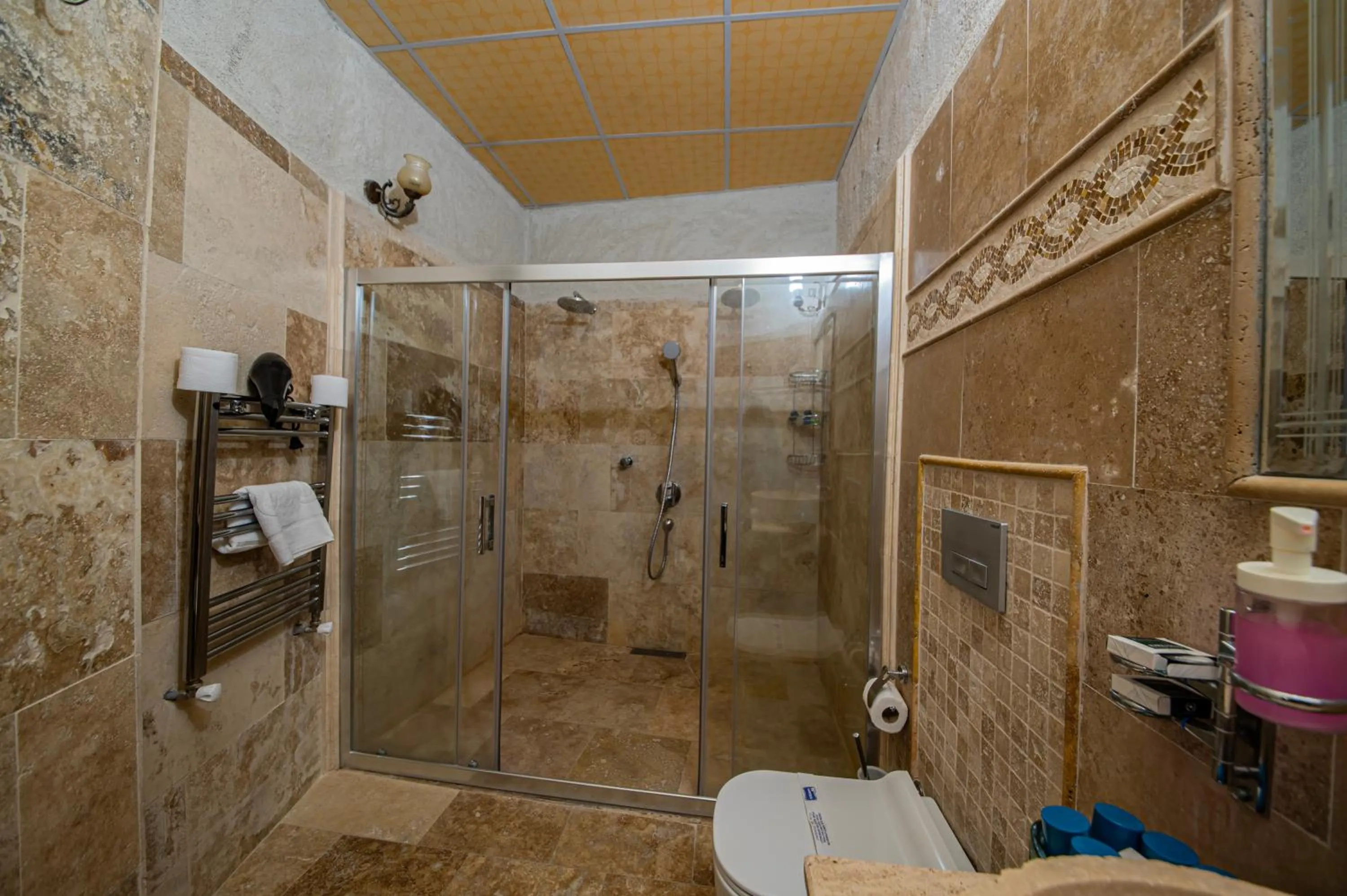 Shower in Chelebi Cave House