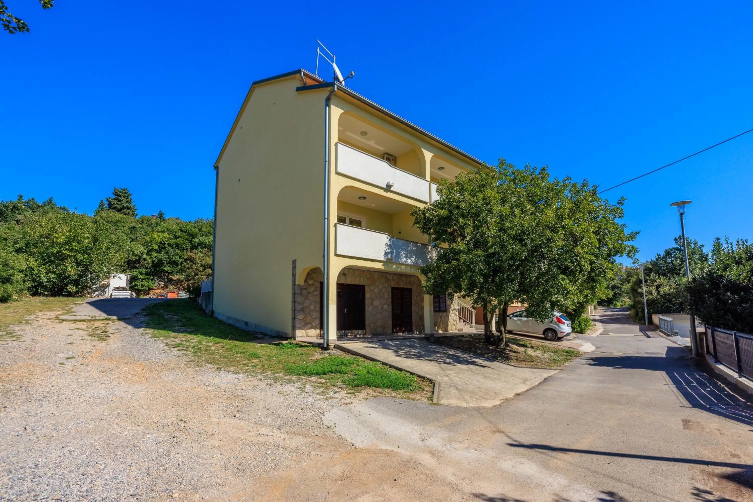 Property building in PETAK