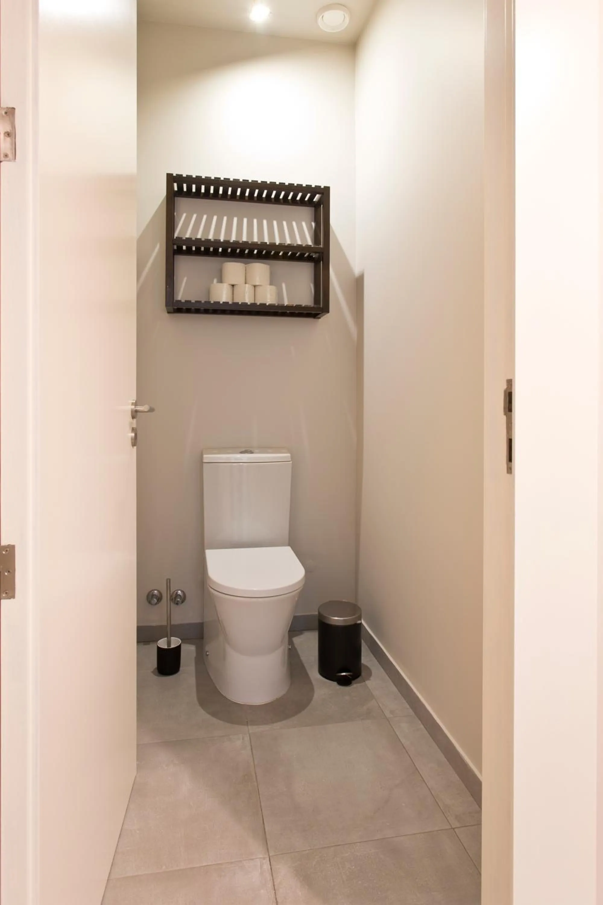 Toilet in RVA - Porto Central Flats