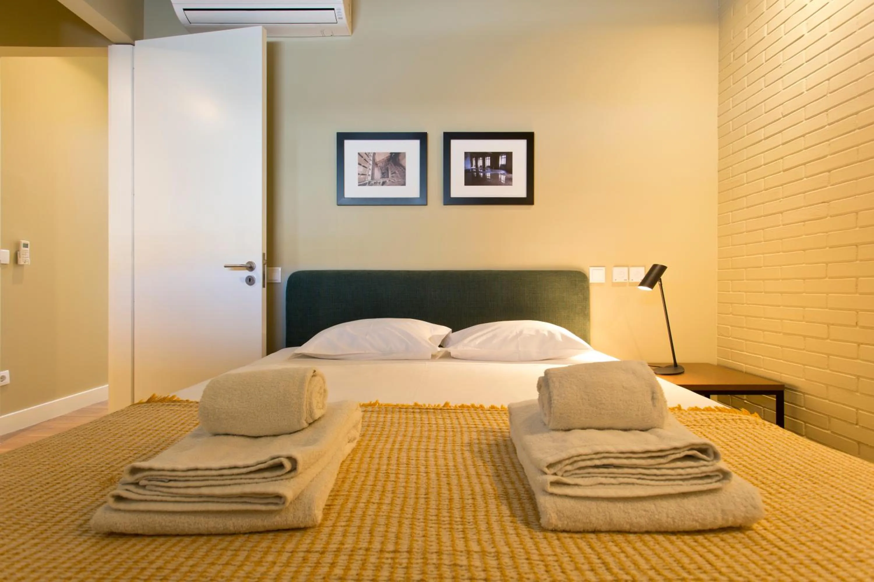 Bed in RVA - Porto Central Flats