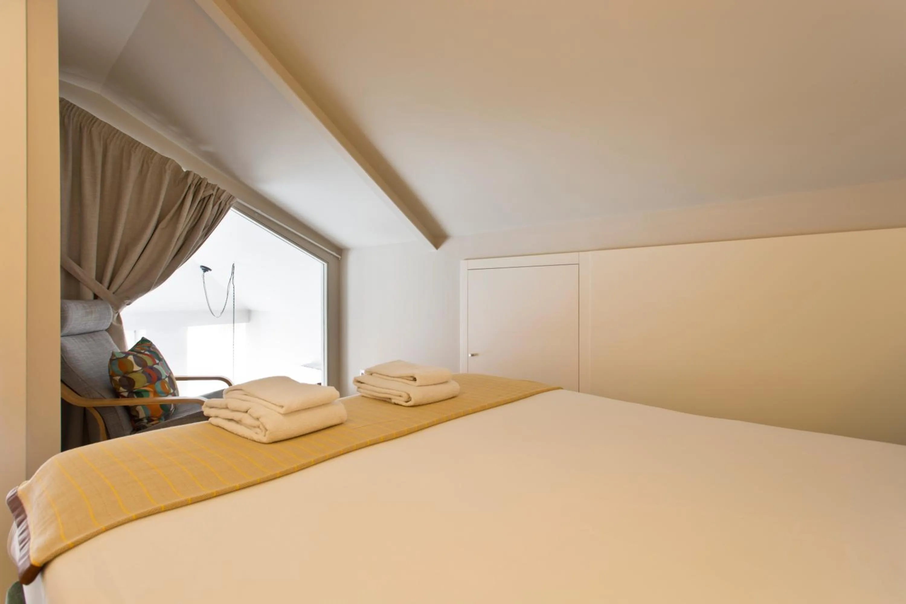 Bed in RVA - Porto Central Flats