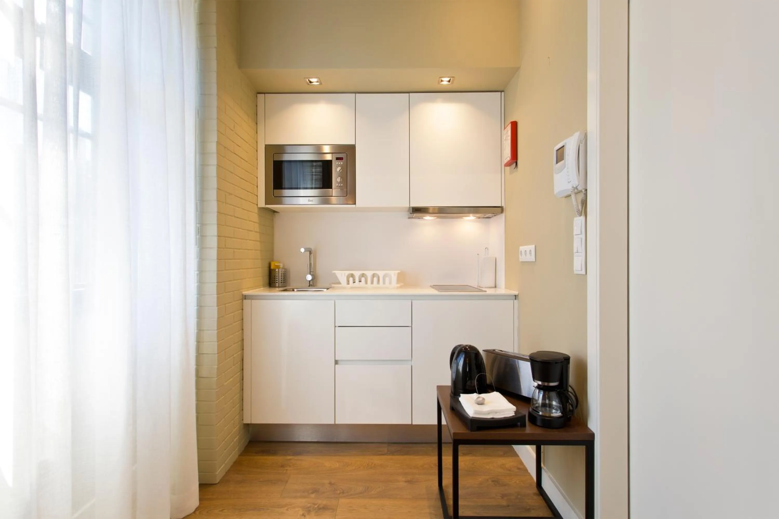 Kitchen or kitchenette in RVA - Porto Central Flats