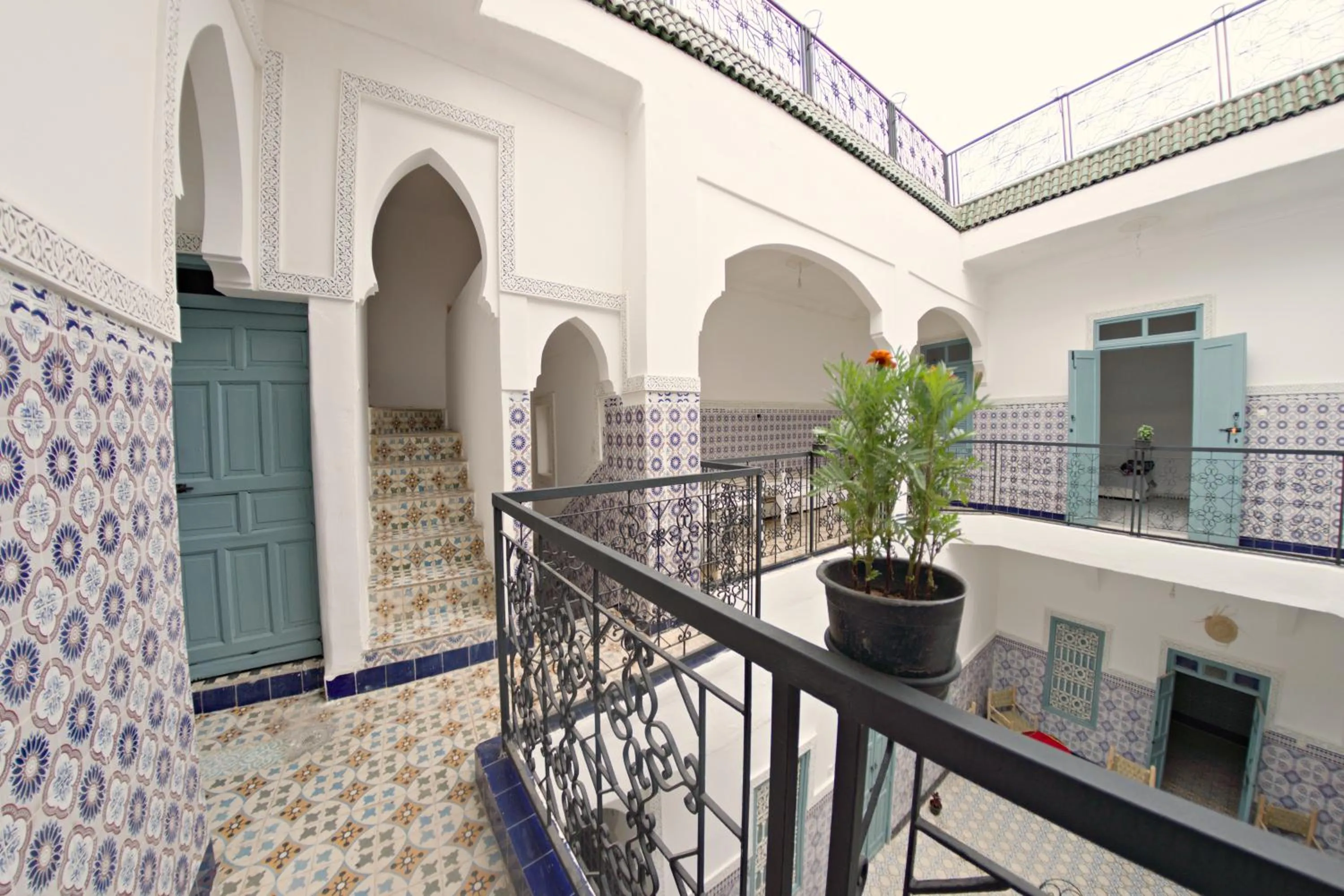 Hostel BE 20