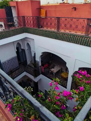 Hostel BE 20