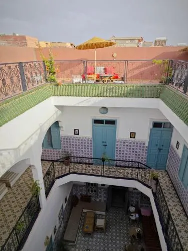 Hostel BE 20