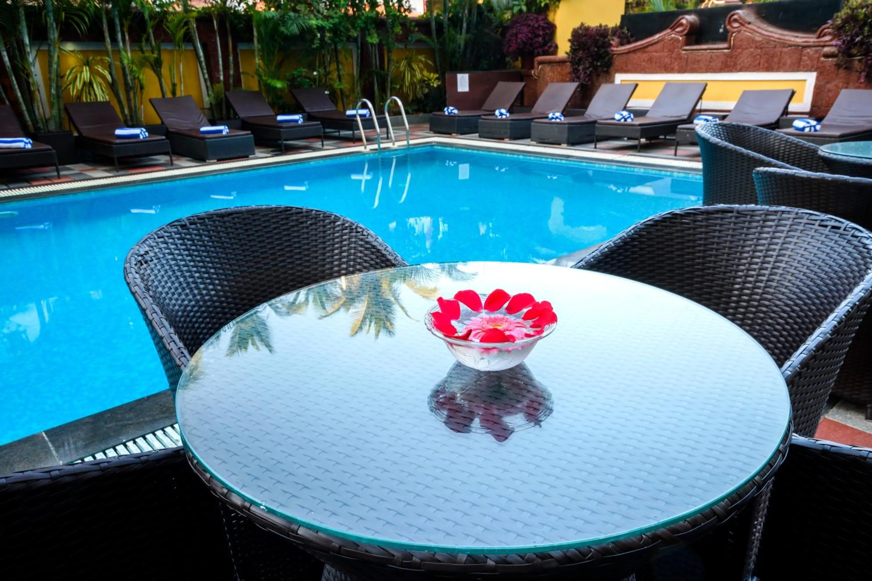 Swimming pool in De Alturas Resort