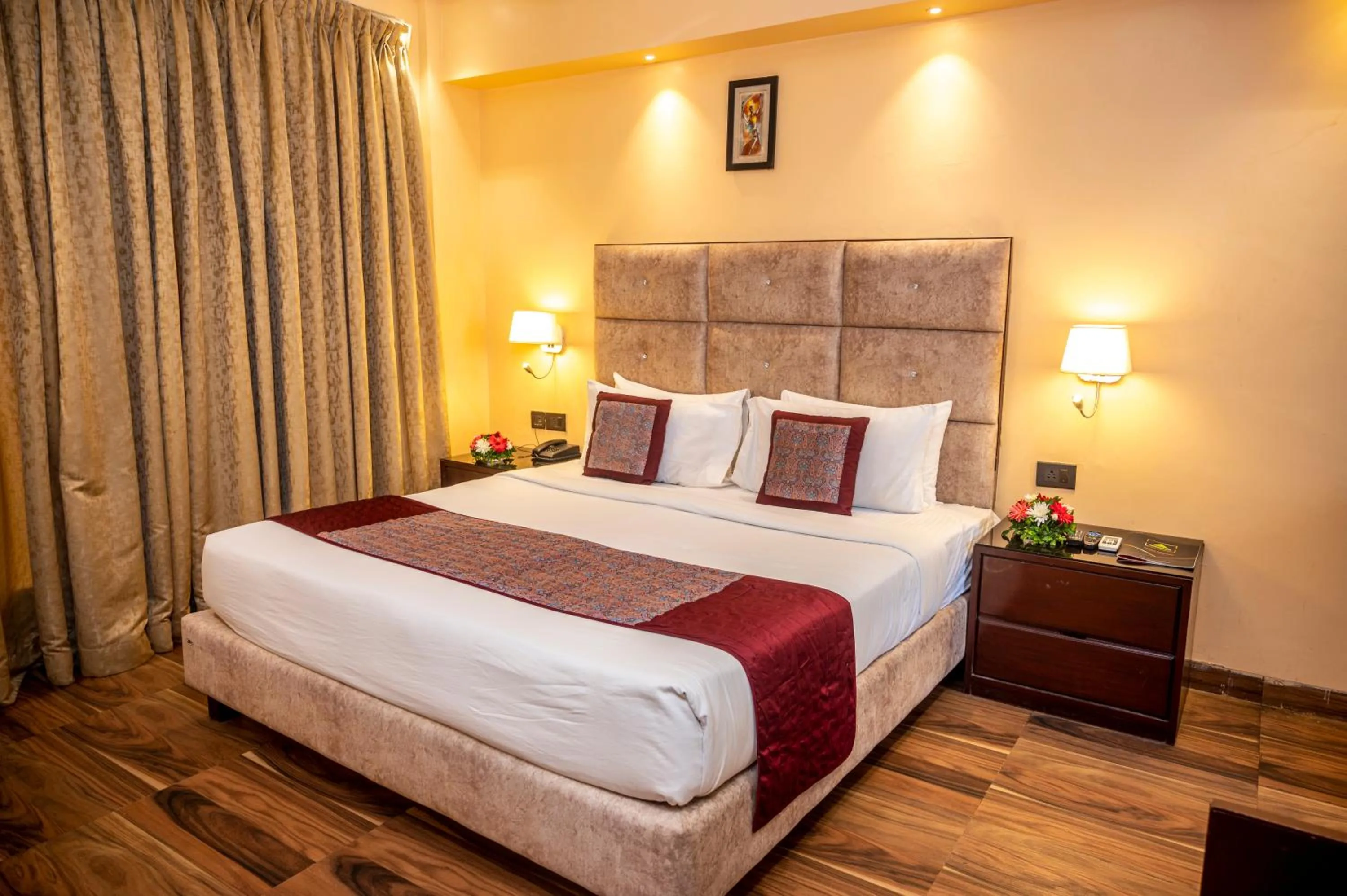 Photo of the whole room, Bed in De Alturas Resort