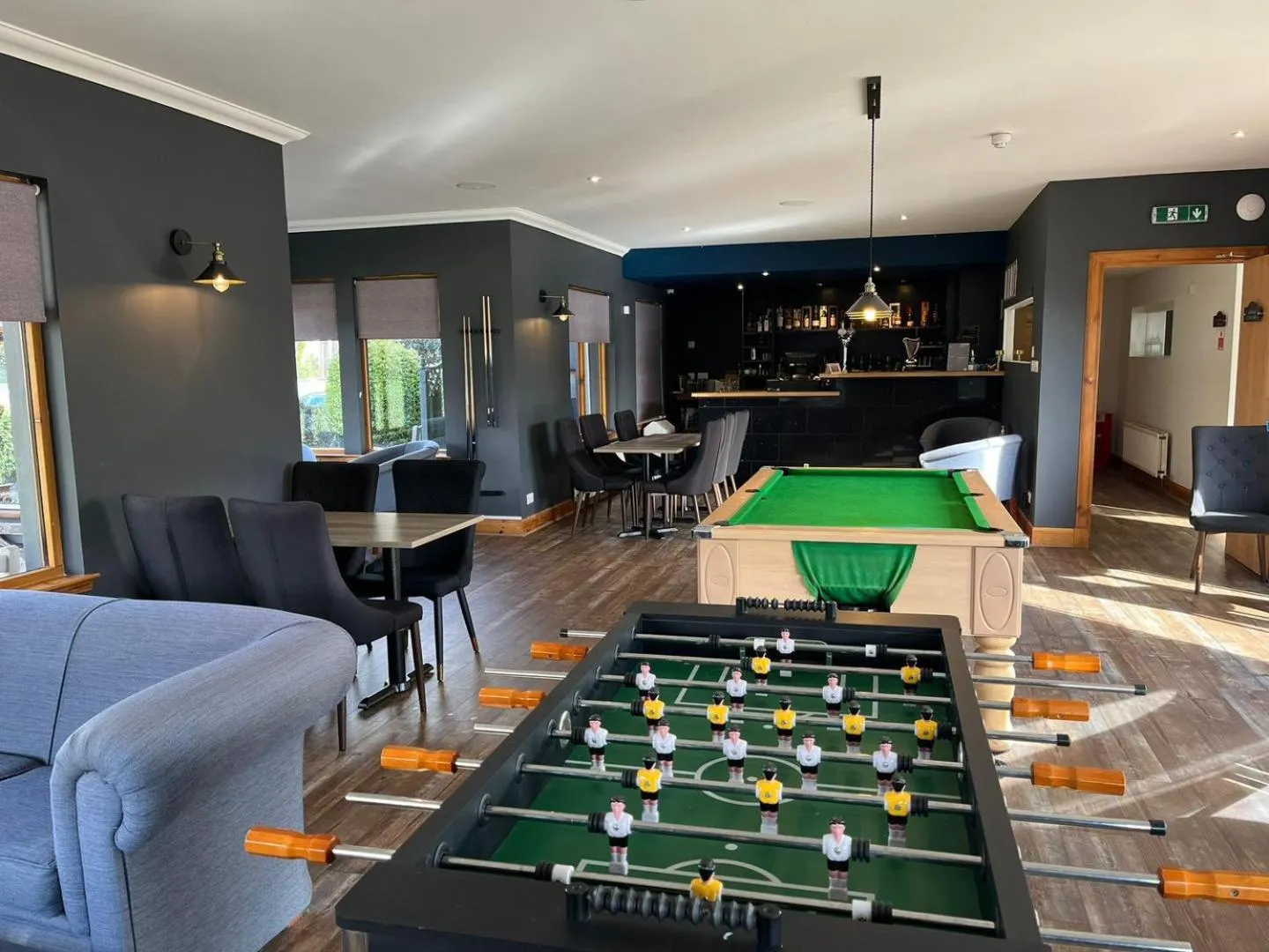 Lounge or bar in West End Hotel