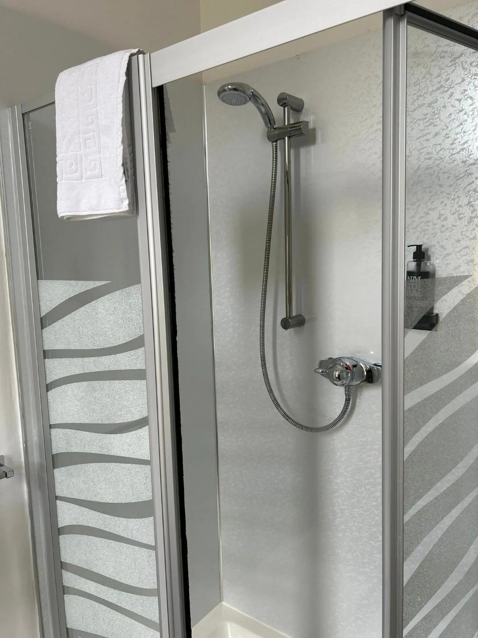 Shower in West End Hotel