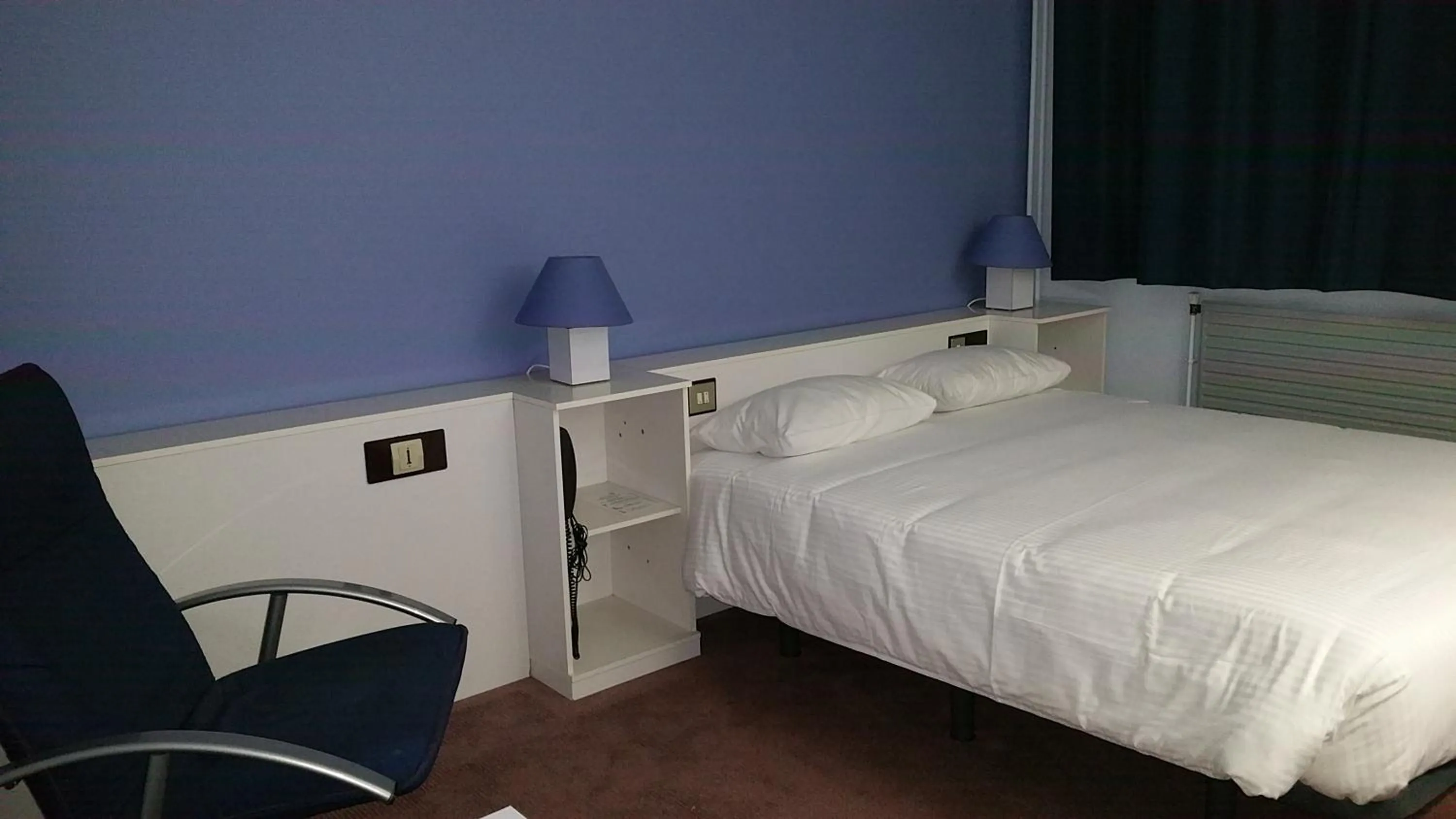 Photo of the whole room in Promotel