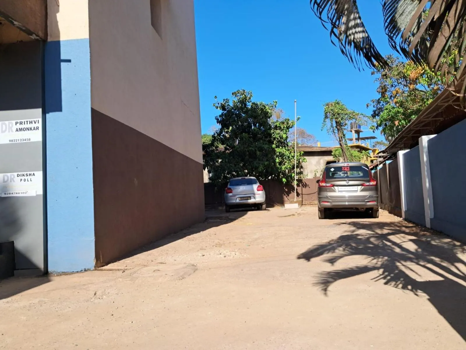 Parking in Sea View Holiday Vagator